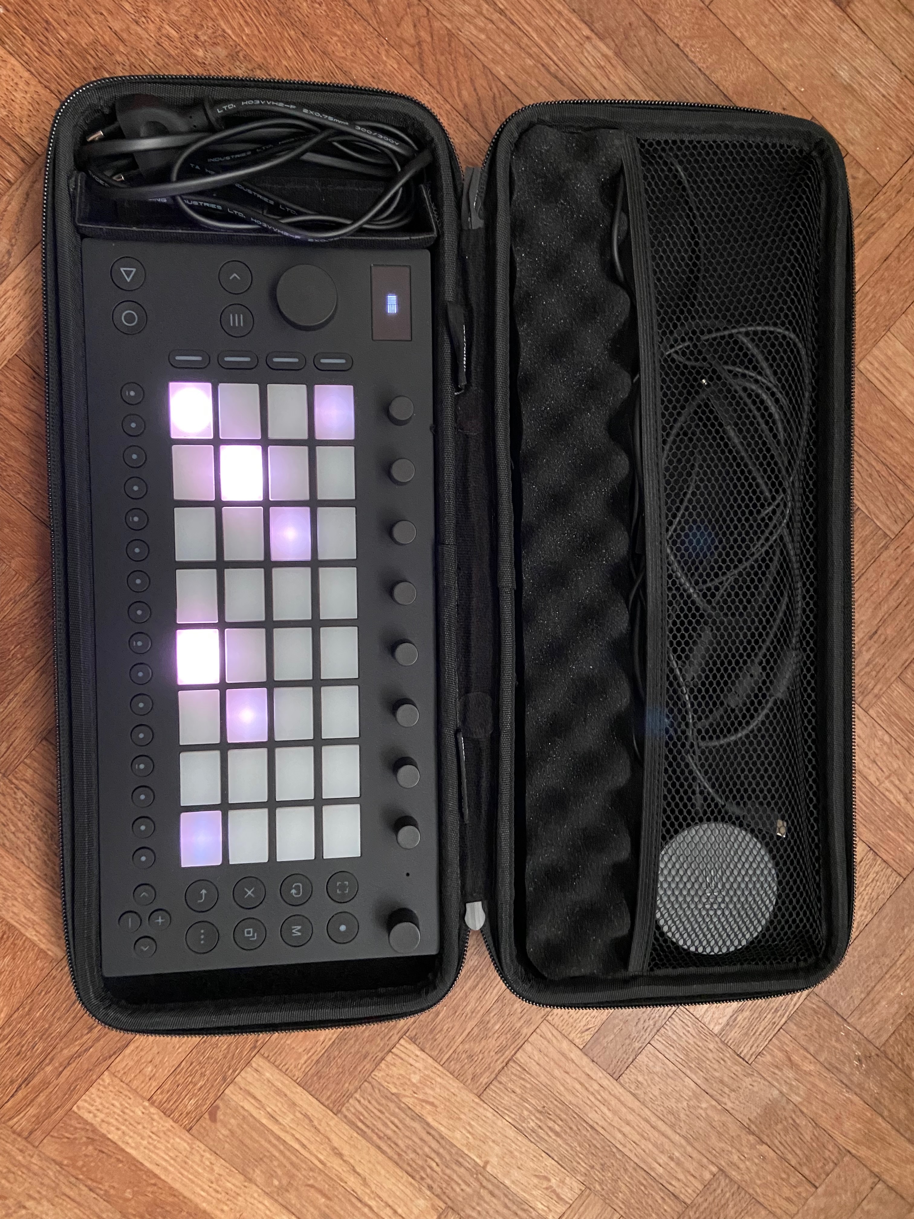 Move + case UDG