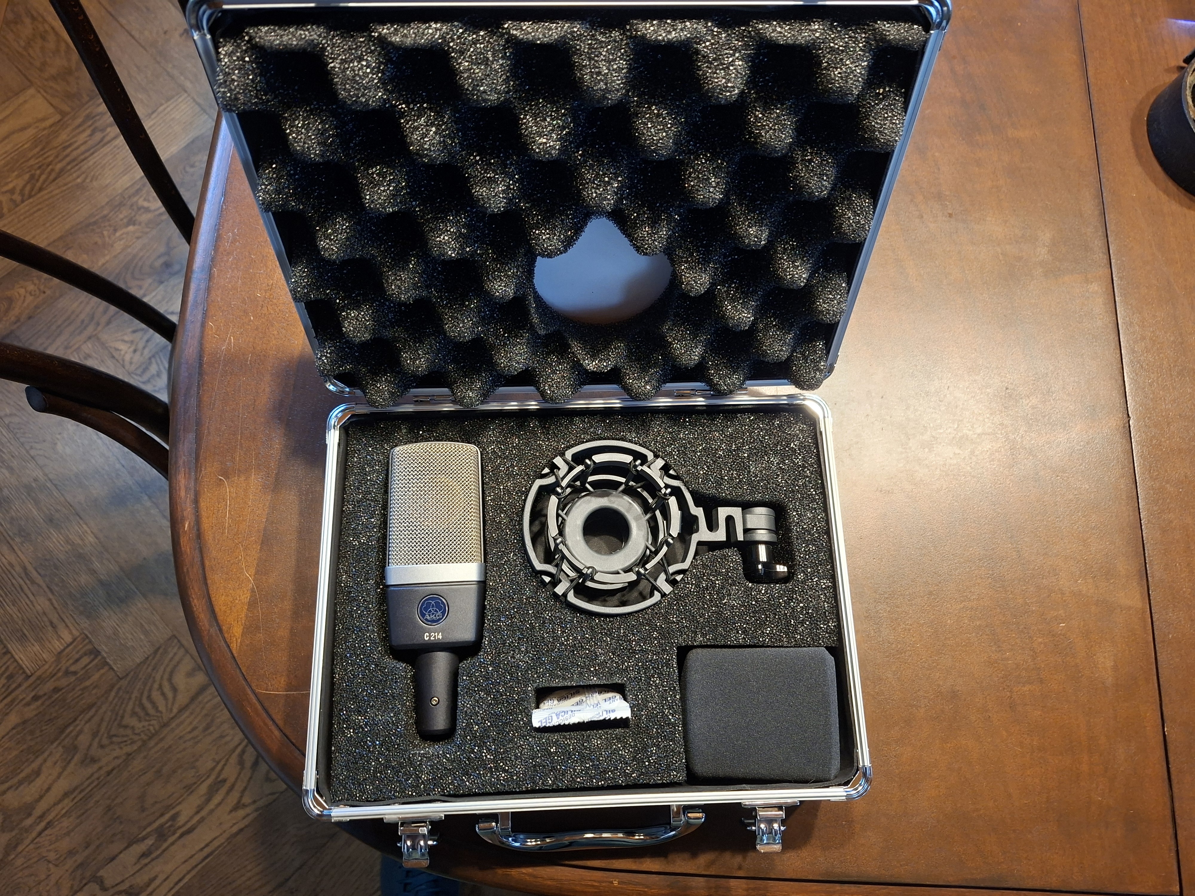 Vends Microphone AKG C214 comme neuf