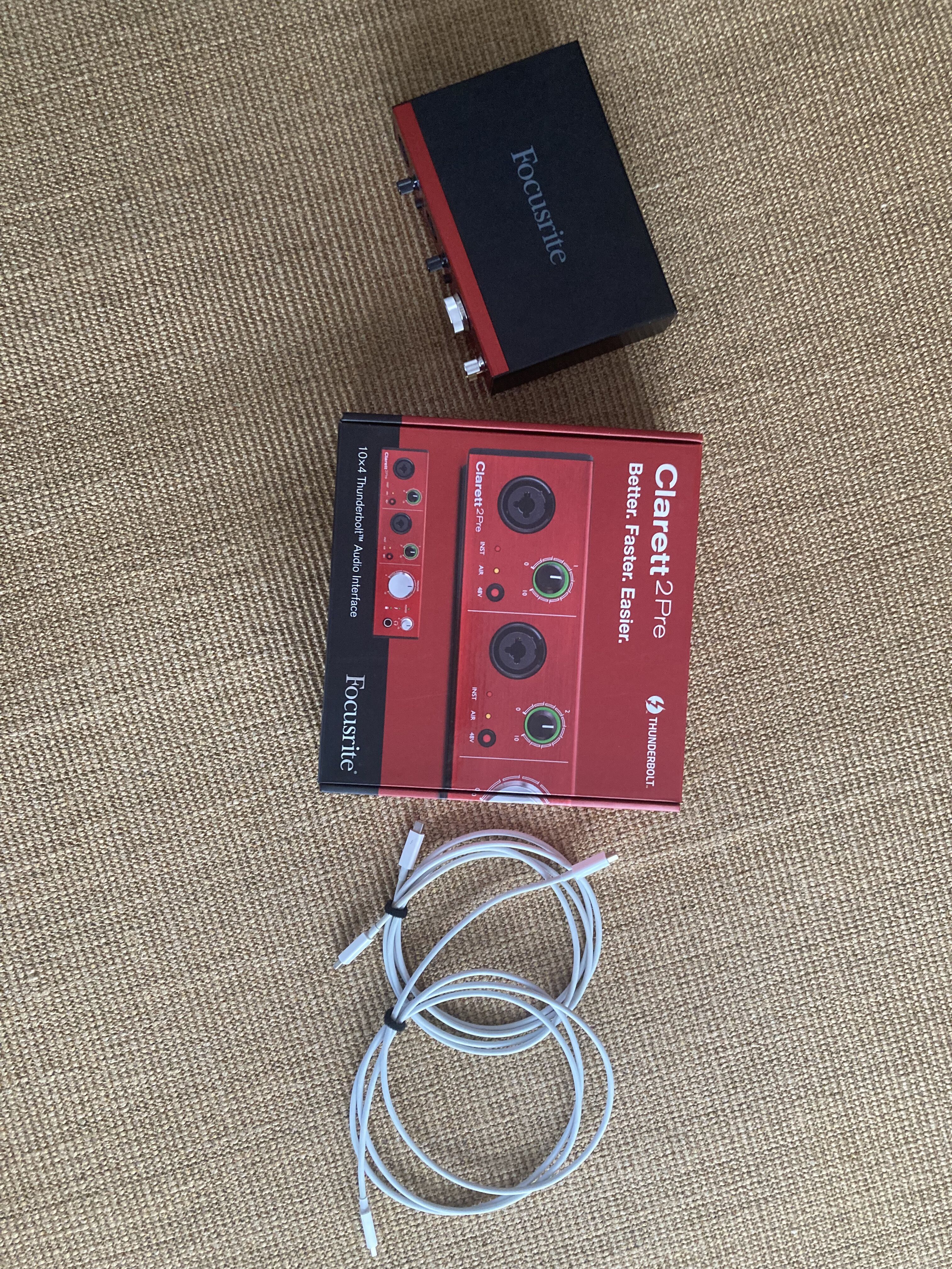 Focusrite Clarett 2pre thunderbolt (boite + 2 cables thunderbolt)