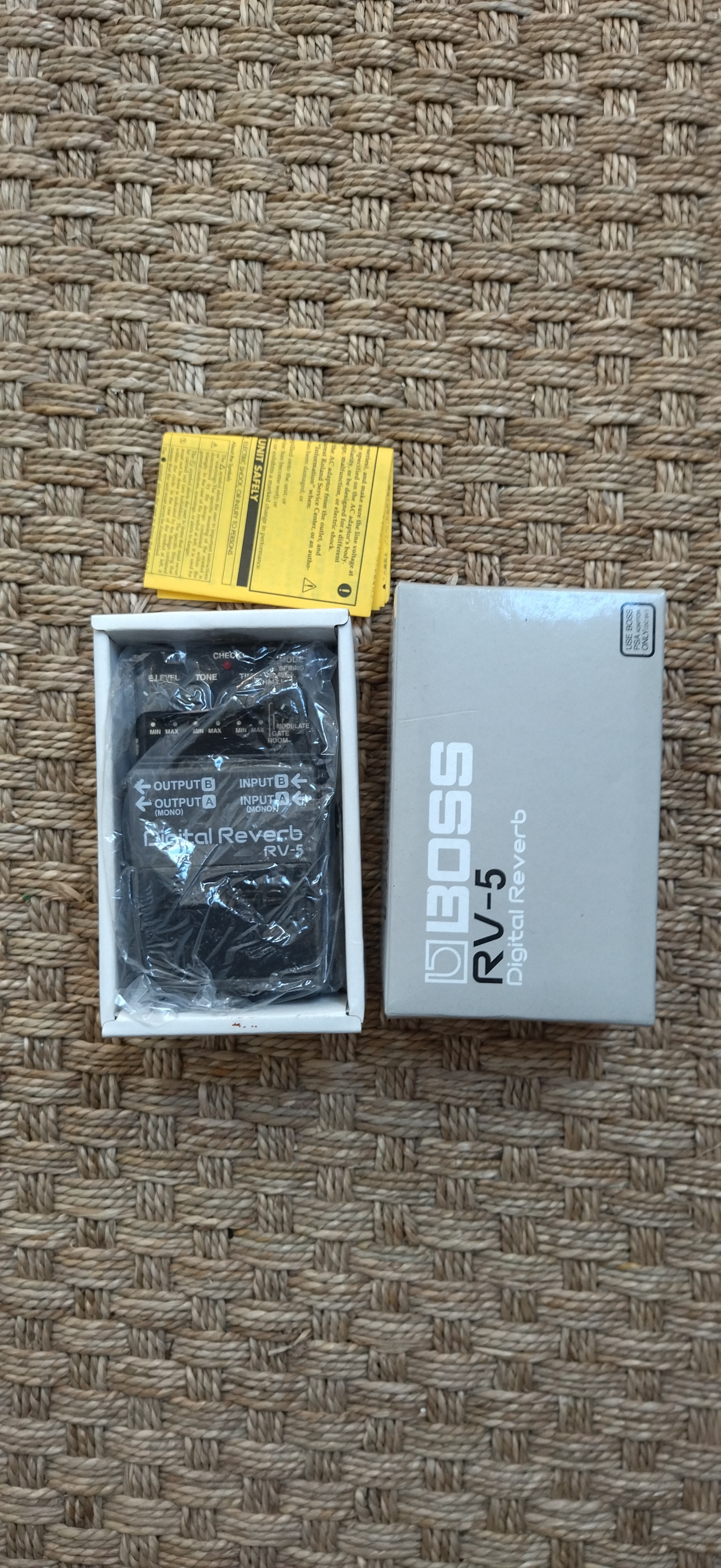 BOSS RV-5