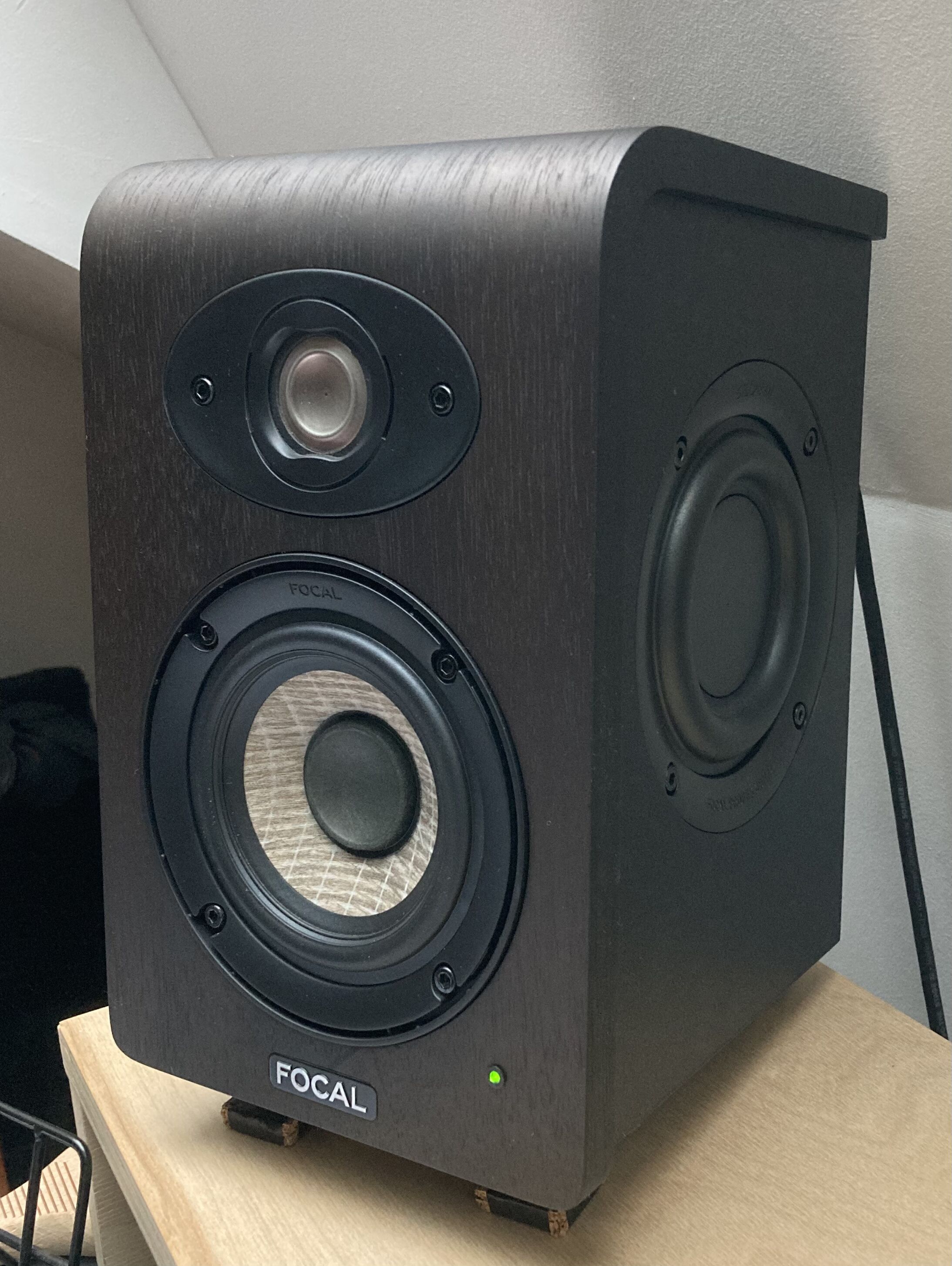 Vends une paire de Focal Shape 40