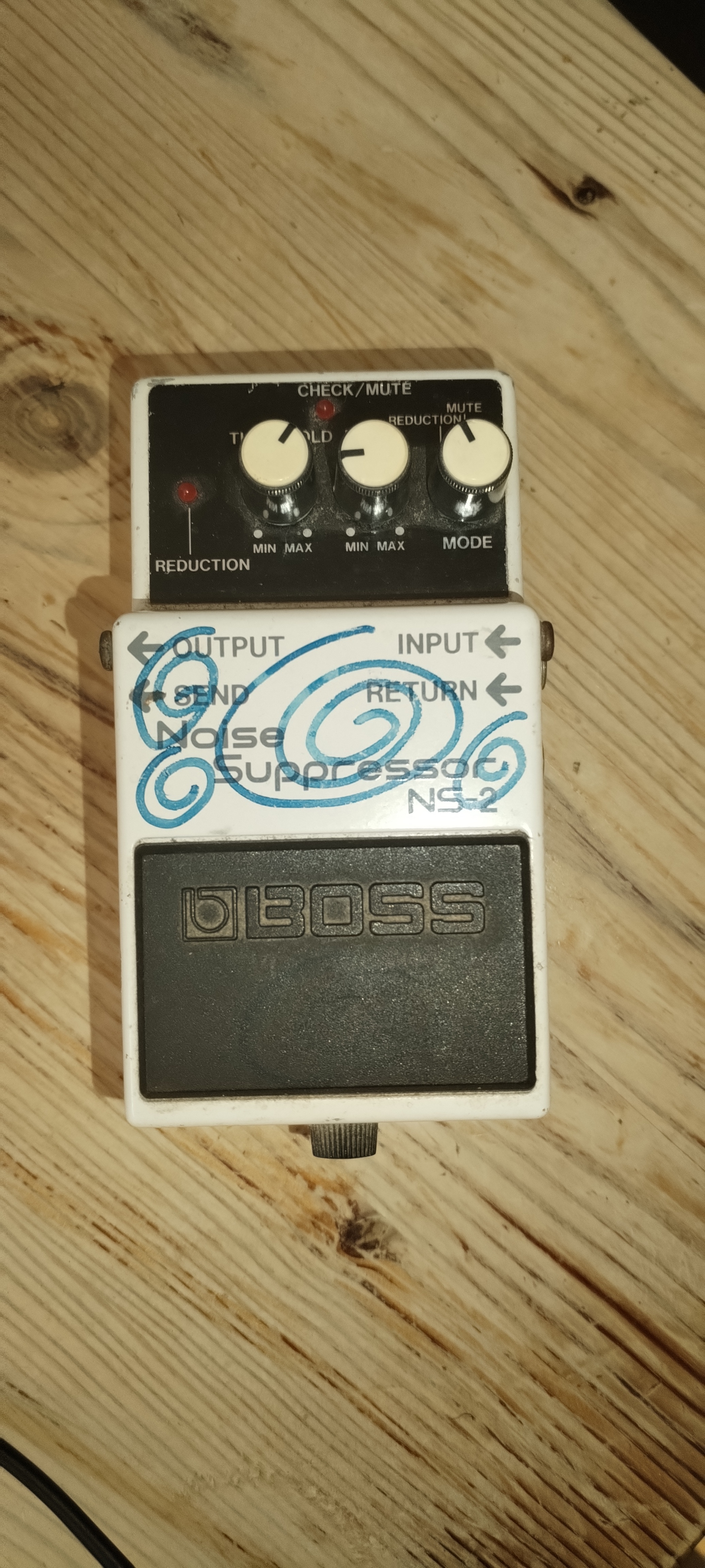 Vends Noise suppressor