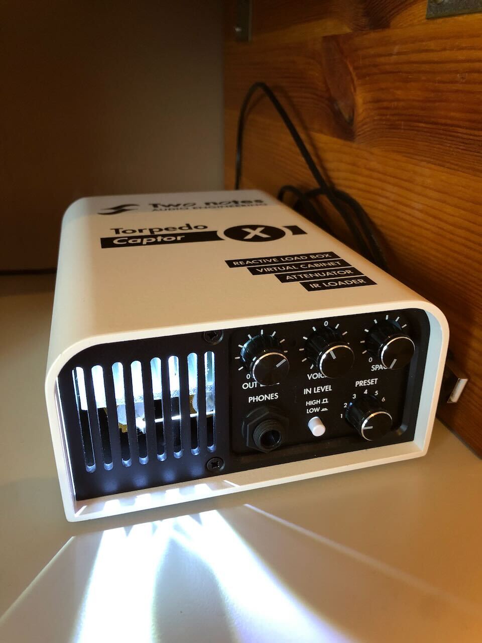 Two Notes Captor X 8 ohms