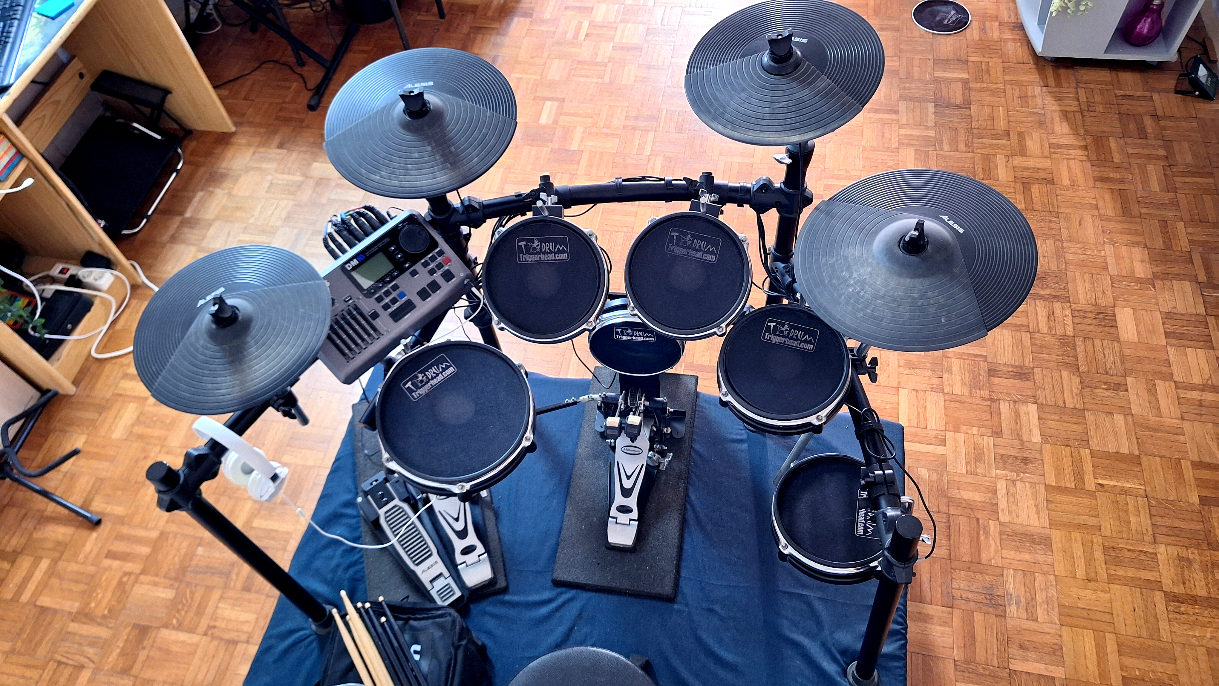 Alesis DM10 Studio Kit (2011) (86059)