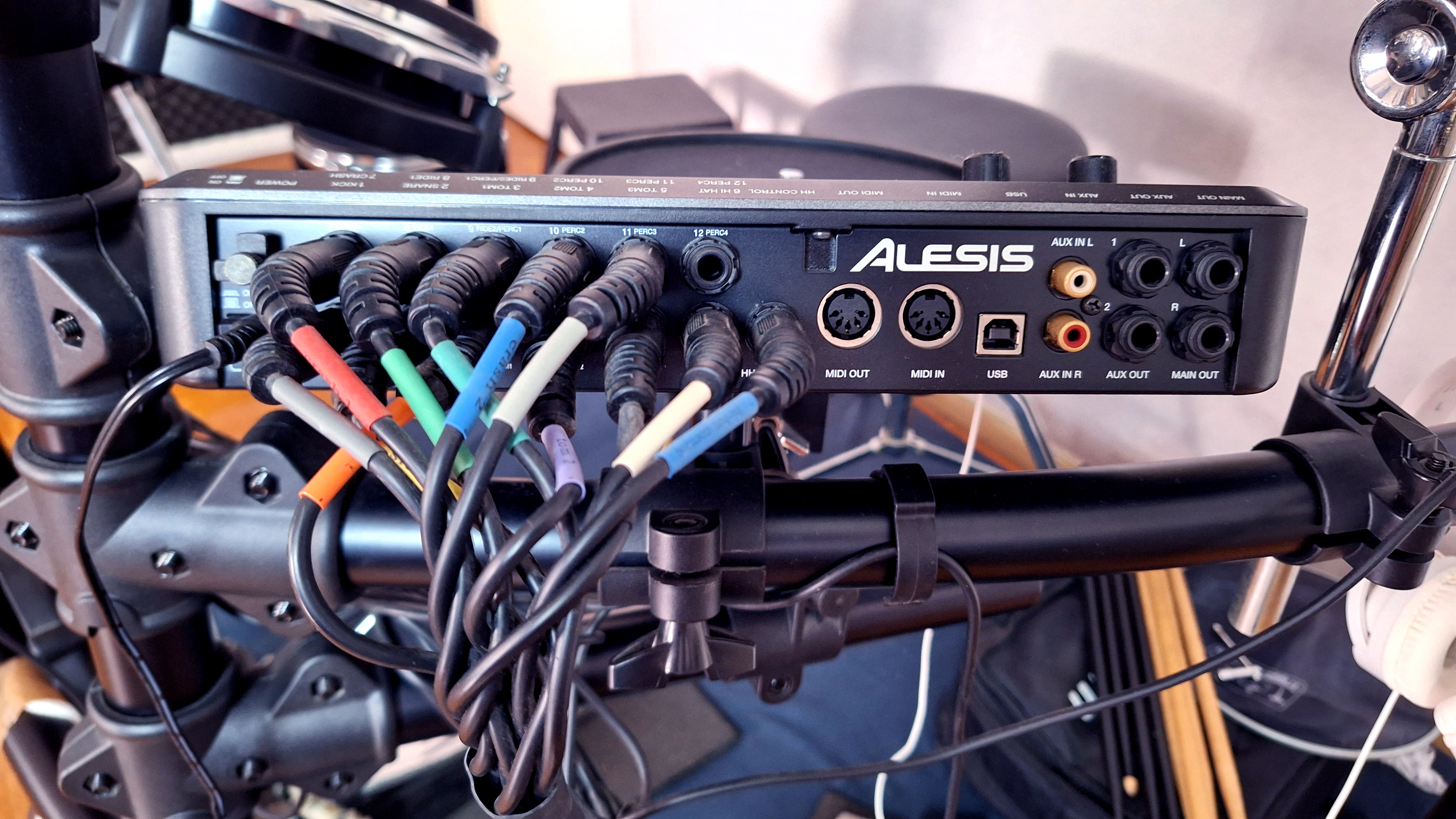 Alesis DM10 Studio Kit (2011) (63345)