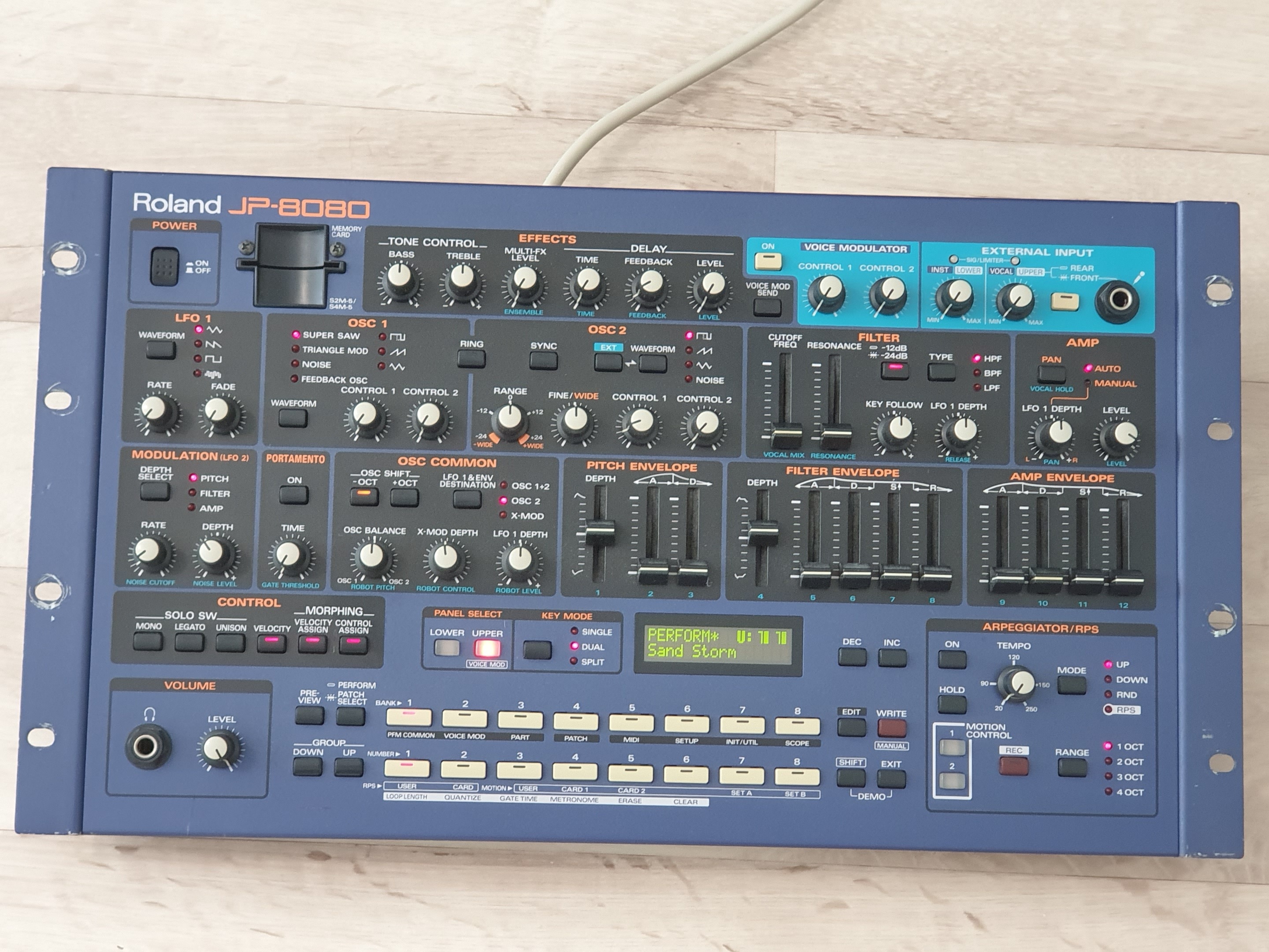 Vend Roland JP-8080