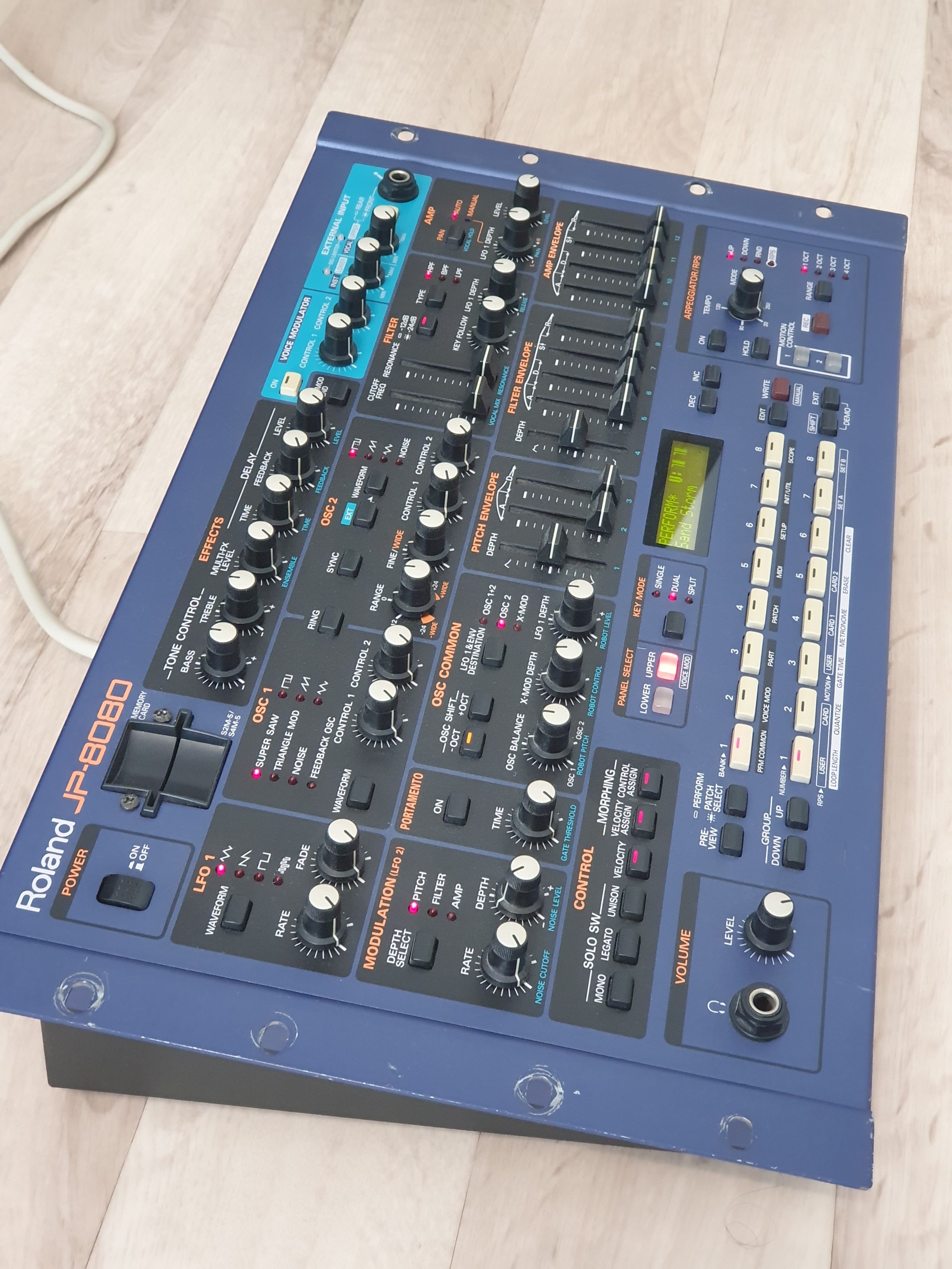 Roland JP-8080 (2)