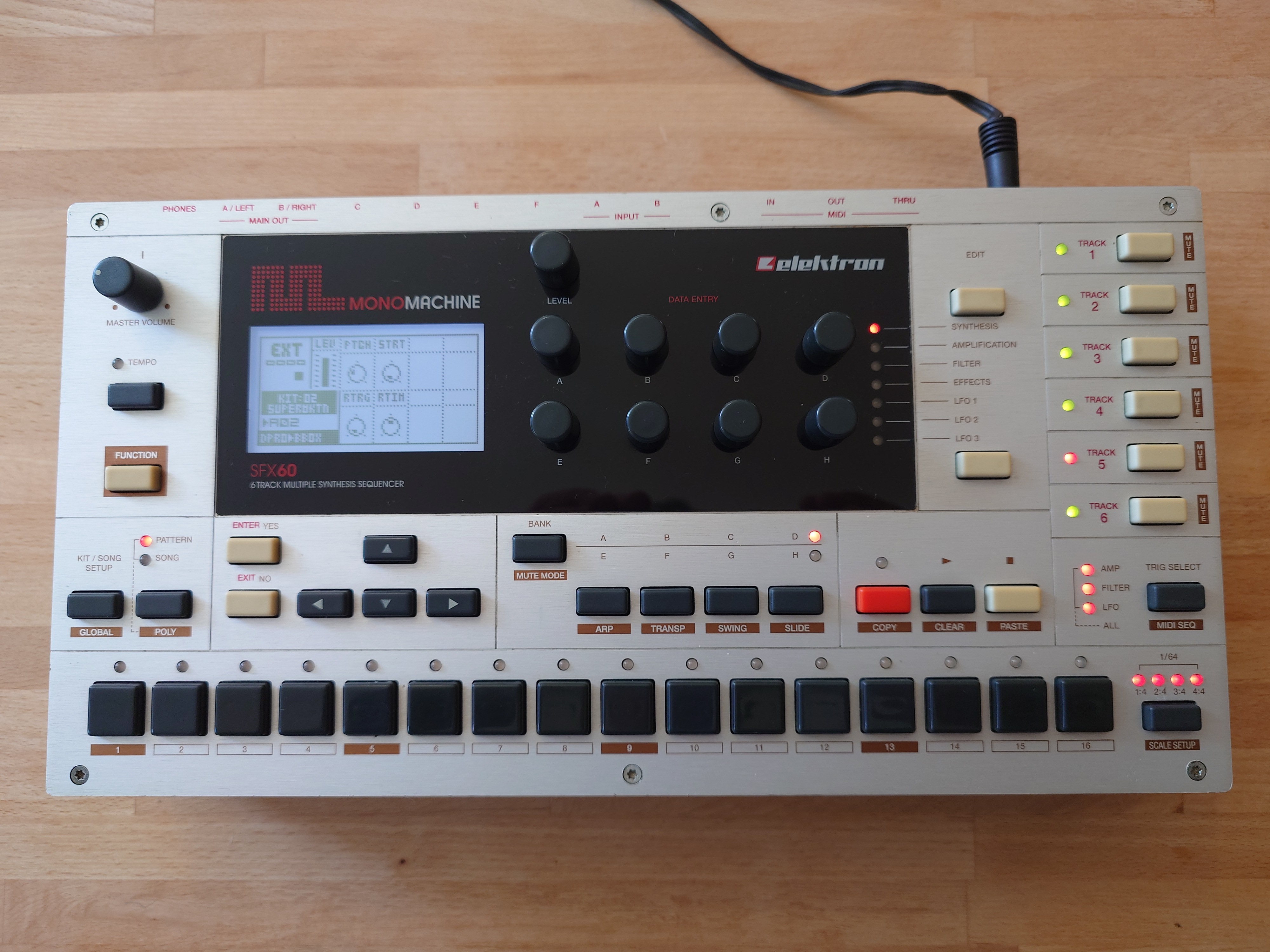 elektron monomachine sfx60