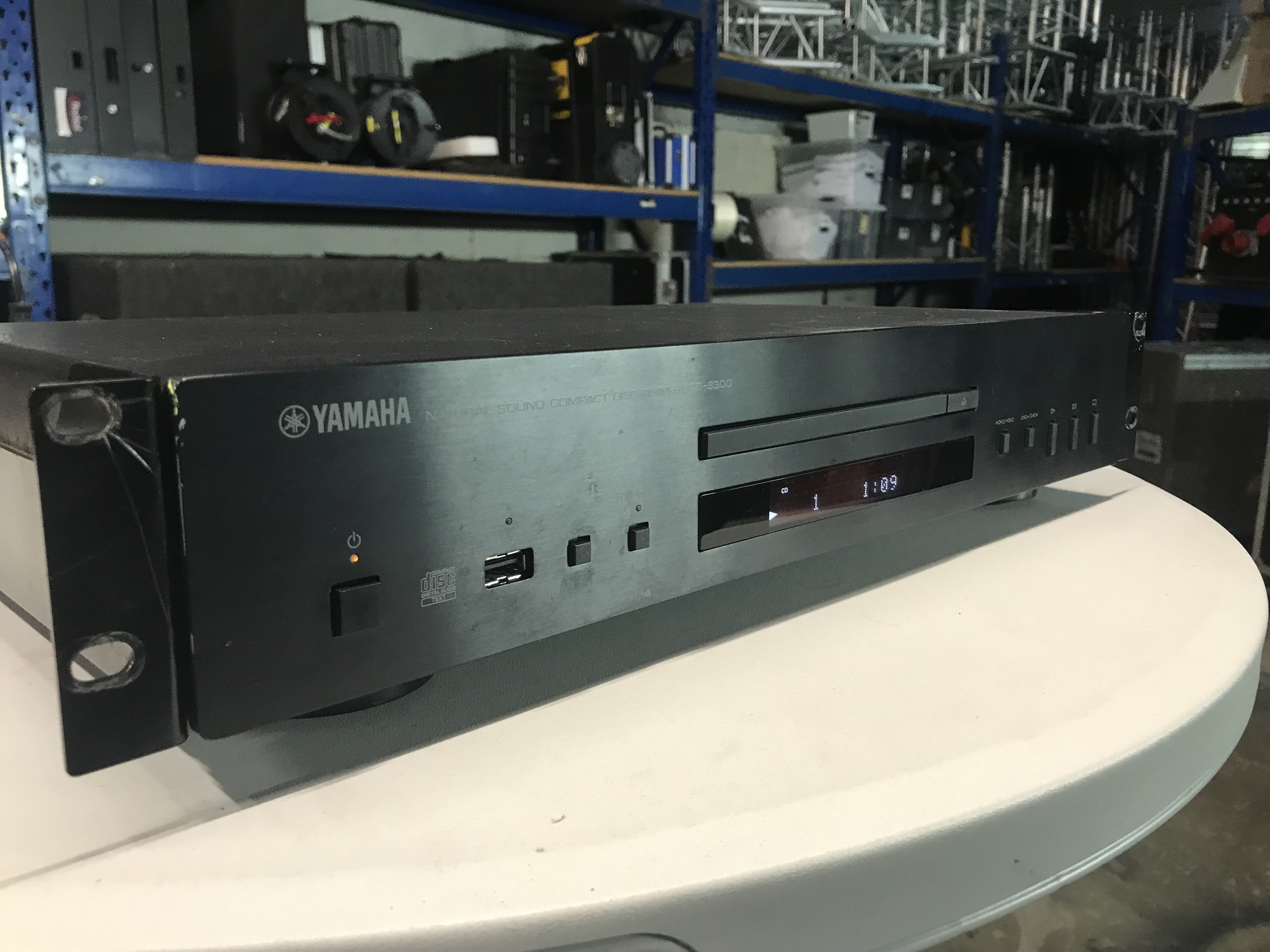 Yamaha CD-S300  (46124)