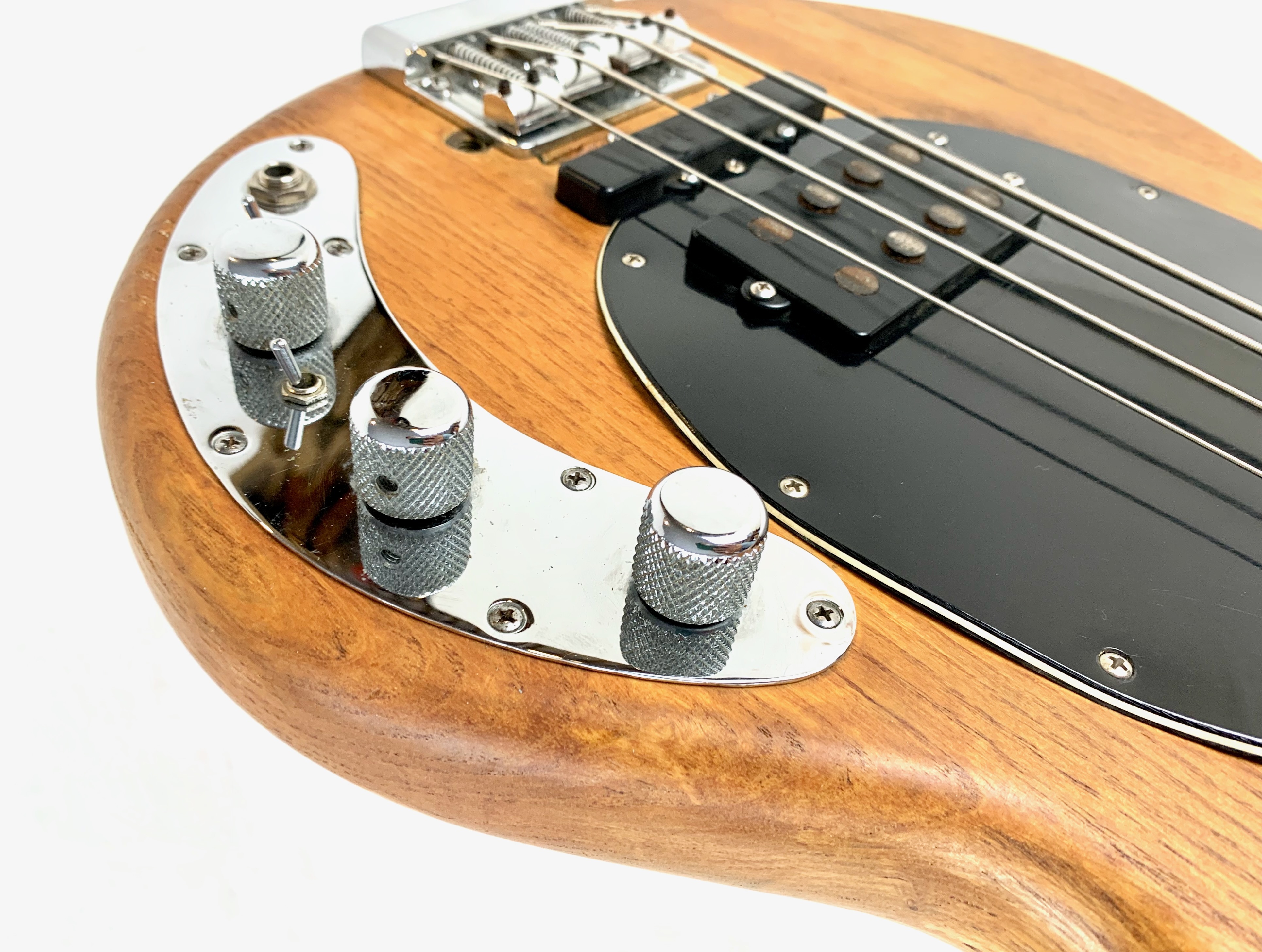 Music Man Stingray (1979) (31977)