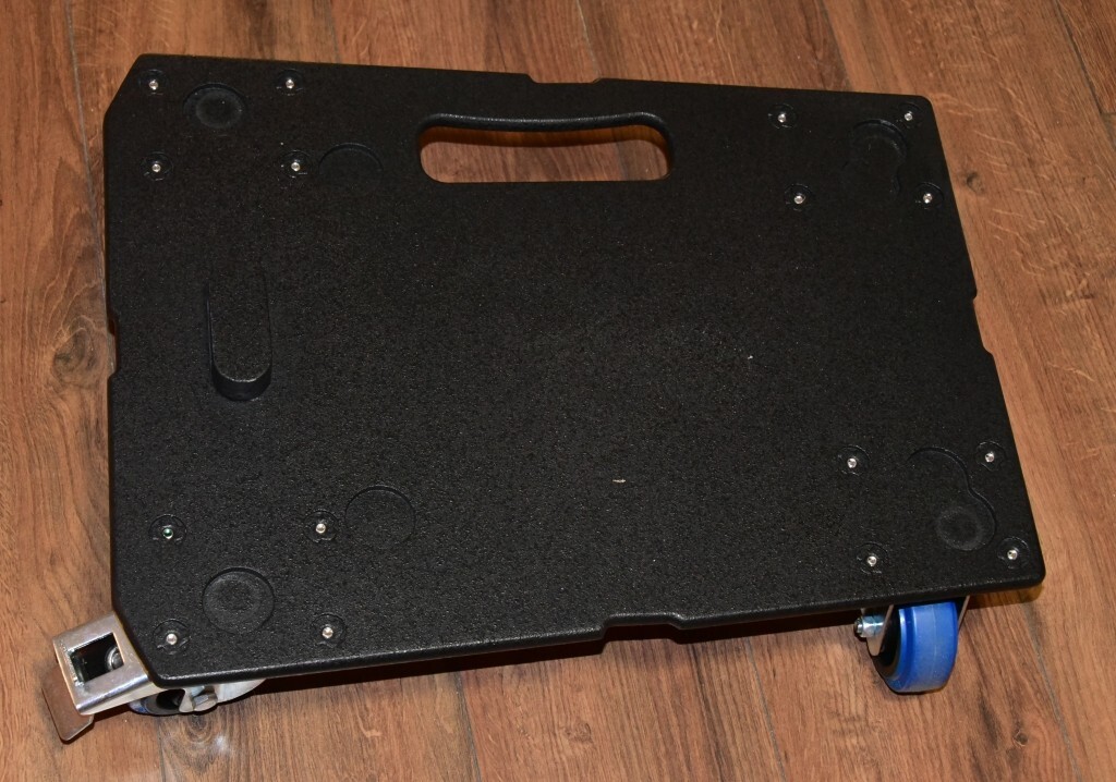 Je vends mon système de sonorisation complet HK Audio POLAR 10 MK2 en état strictement neuf. 