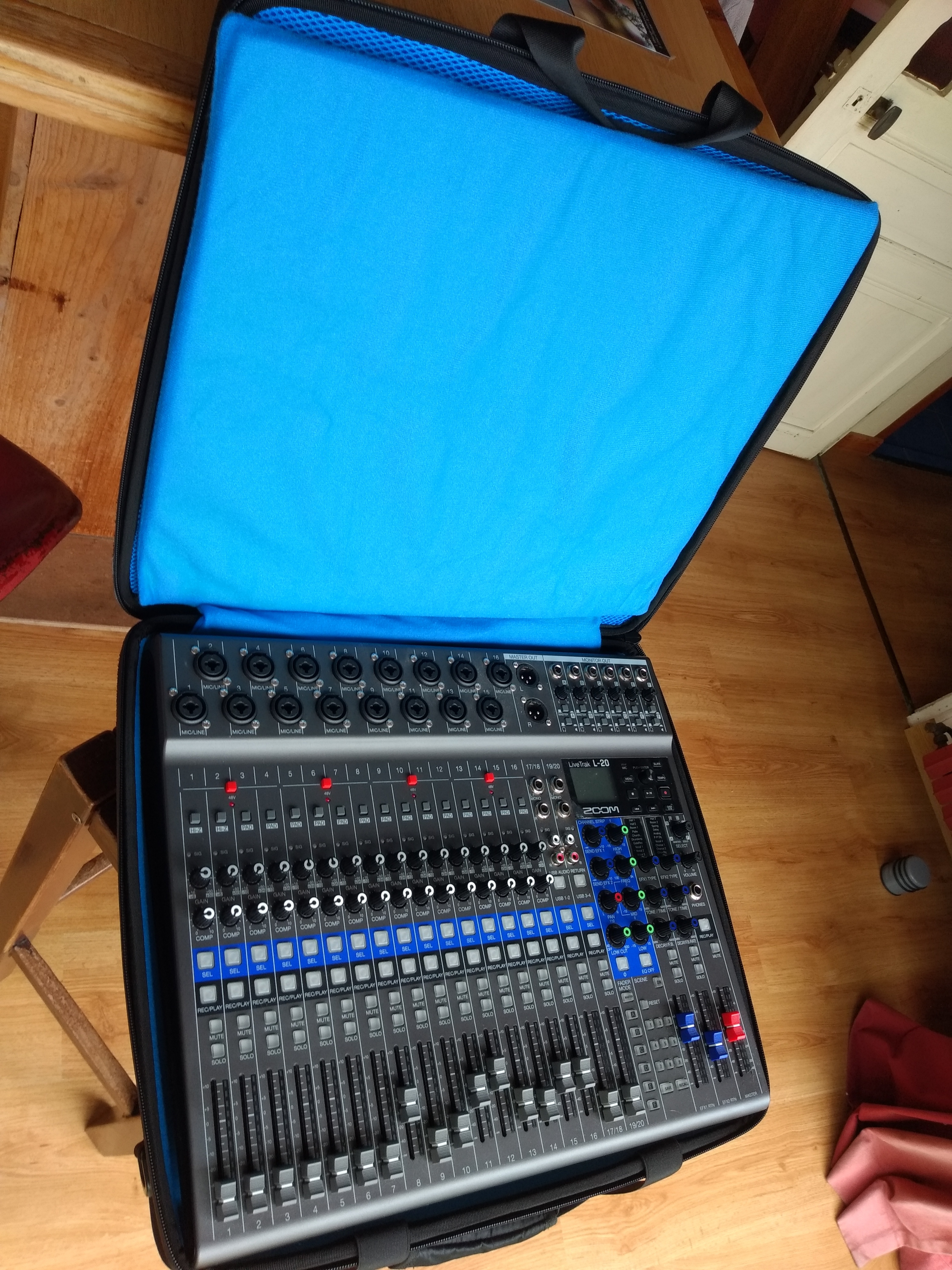 Vends Valise pour Zoom L20 & L12