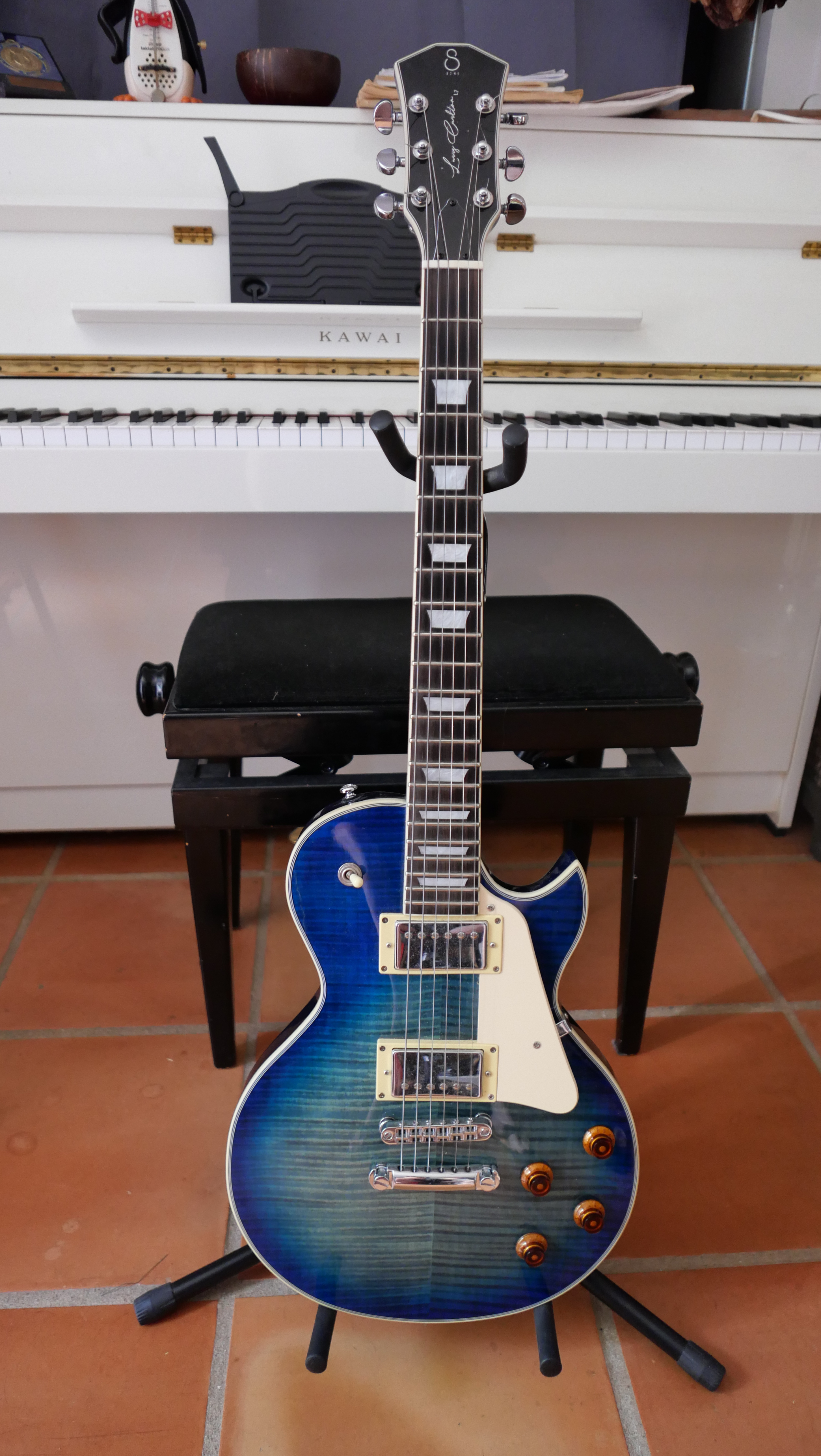 Vends guitare électrique Larry Carlton 