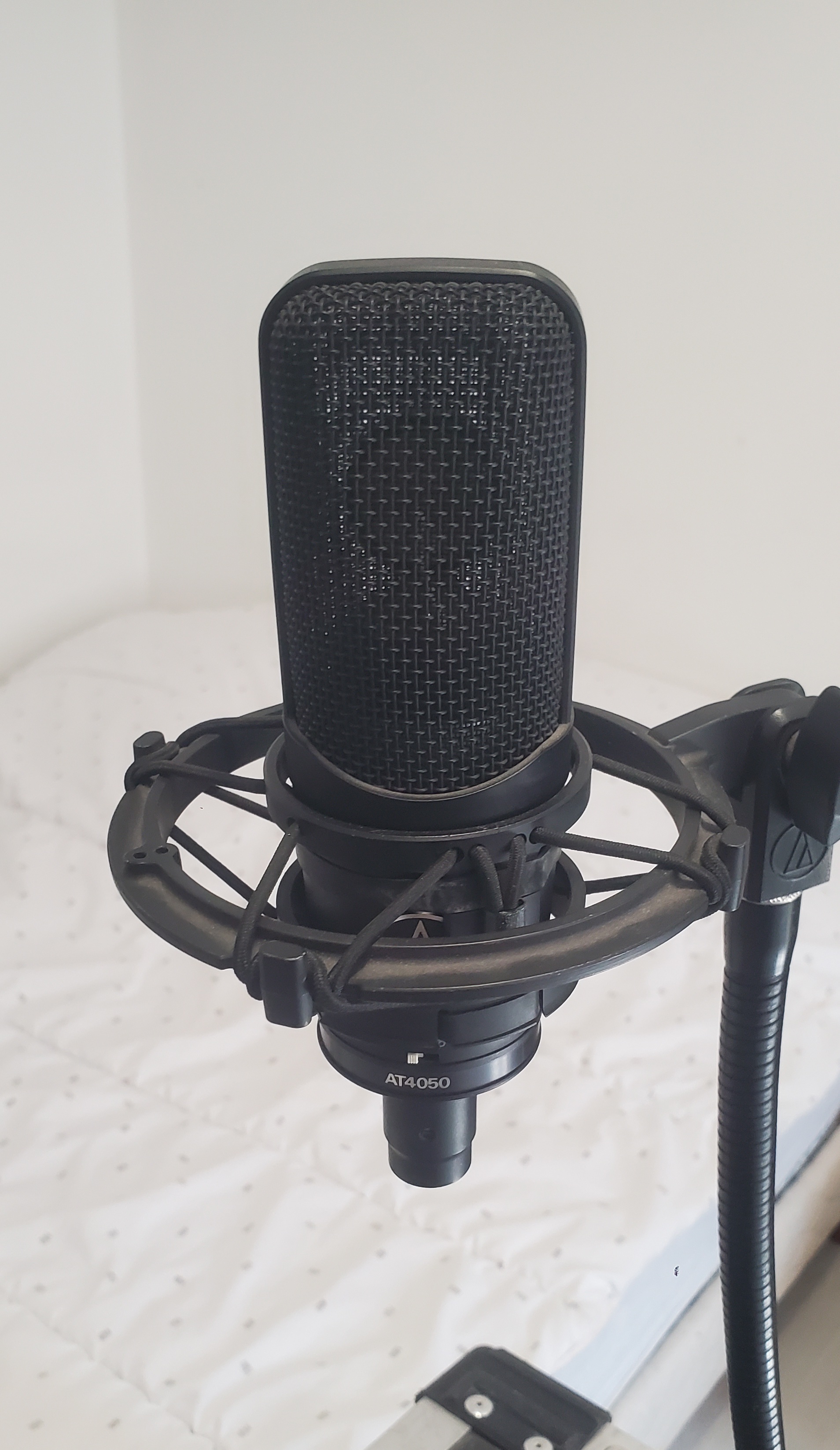 MICRO AUDIO TECHNICA AT 4050 + SUSPENSION