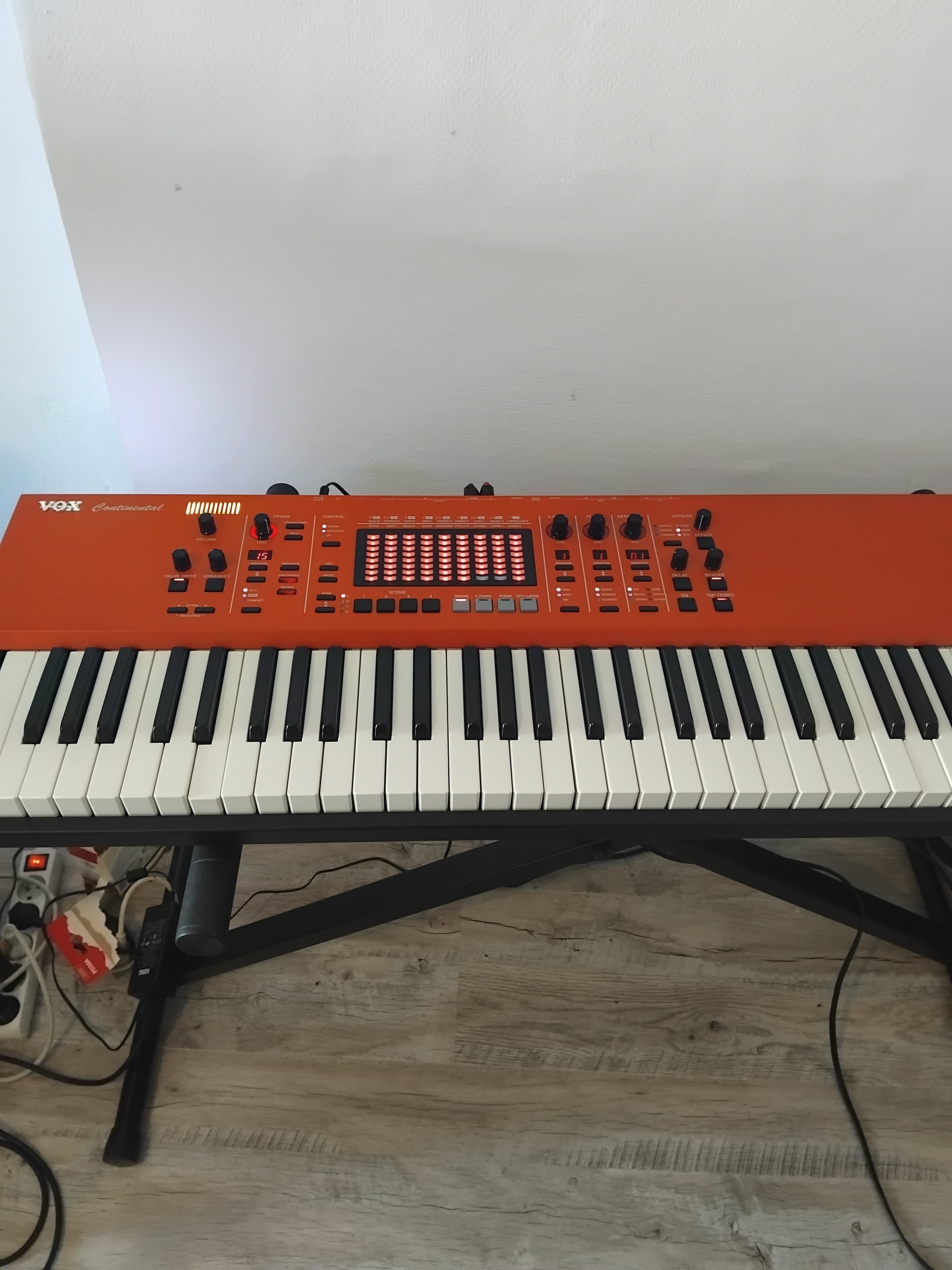 Vends Vox continental 73 