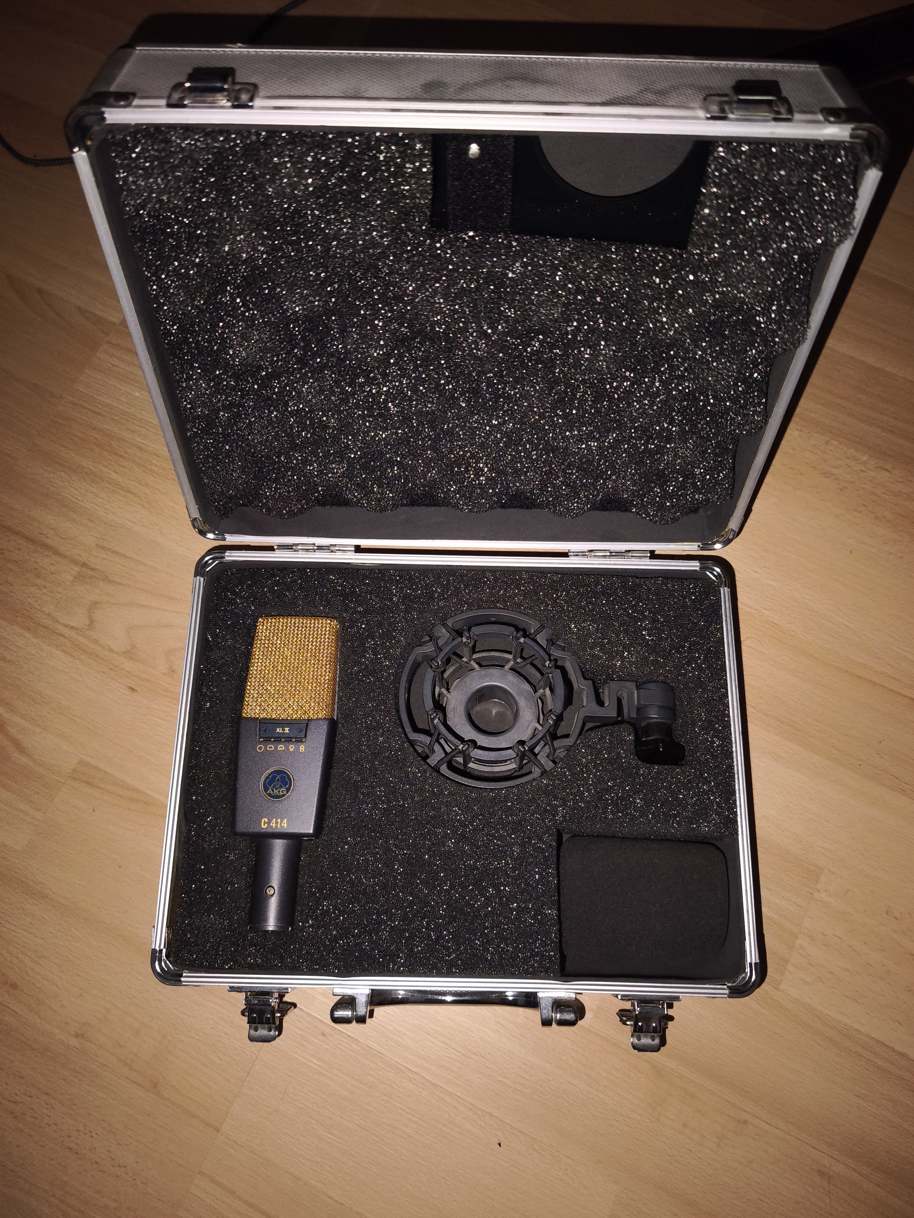 AKG C414 XLII