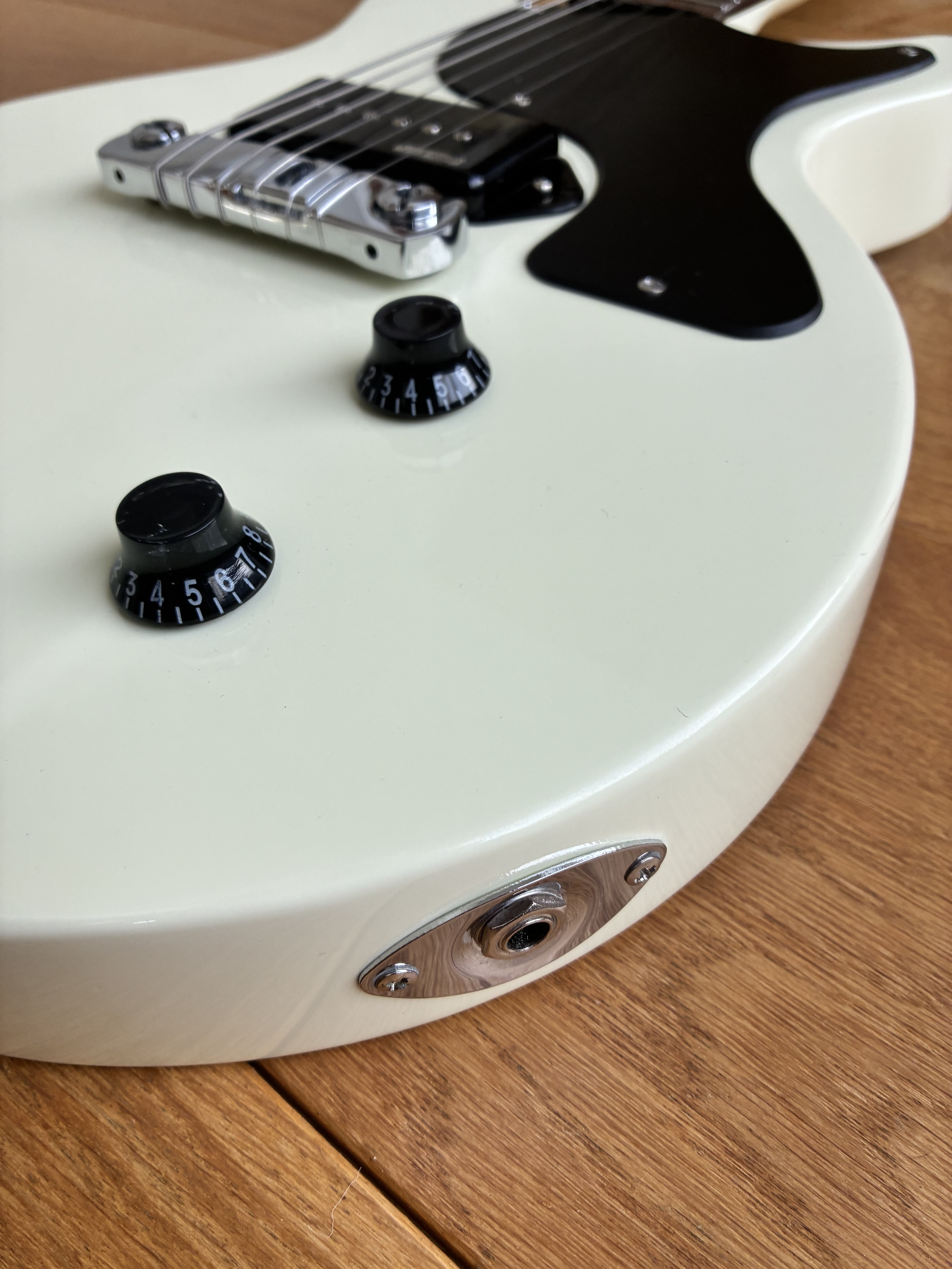 Vintage V130 Reissued (26984)