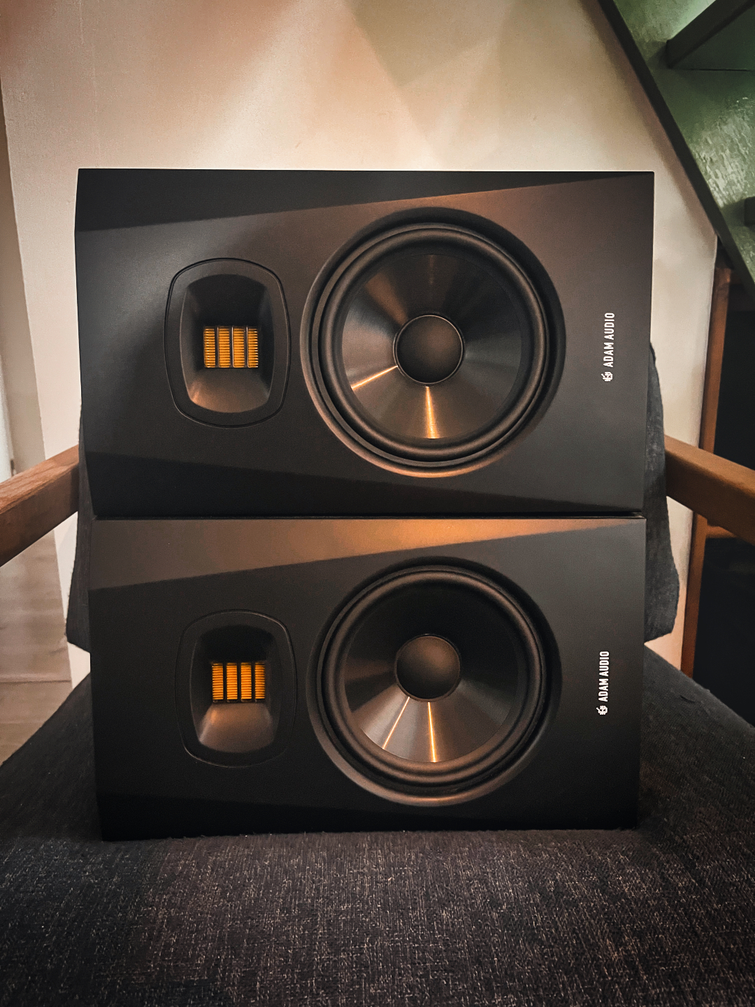 ADAM Audio T7V (76708)