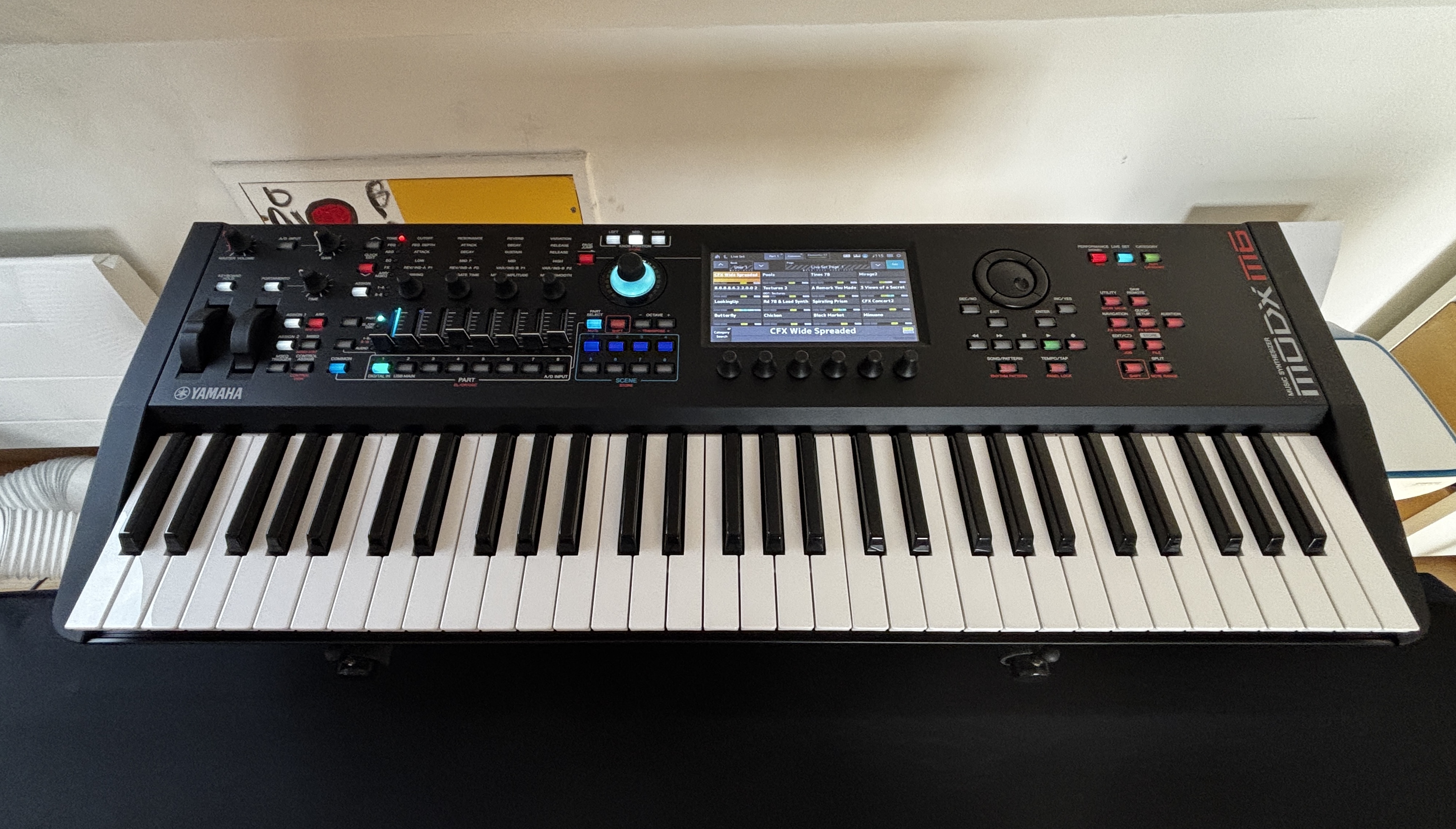 Vends Yamaha Modx m6 et son softcase