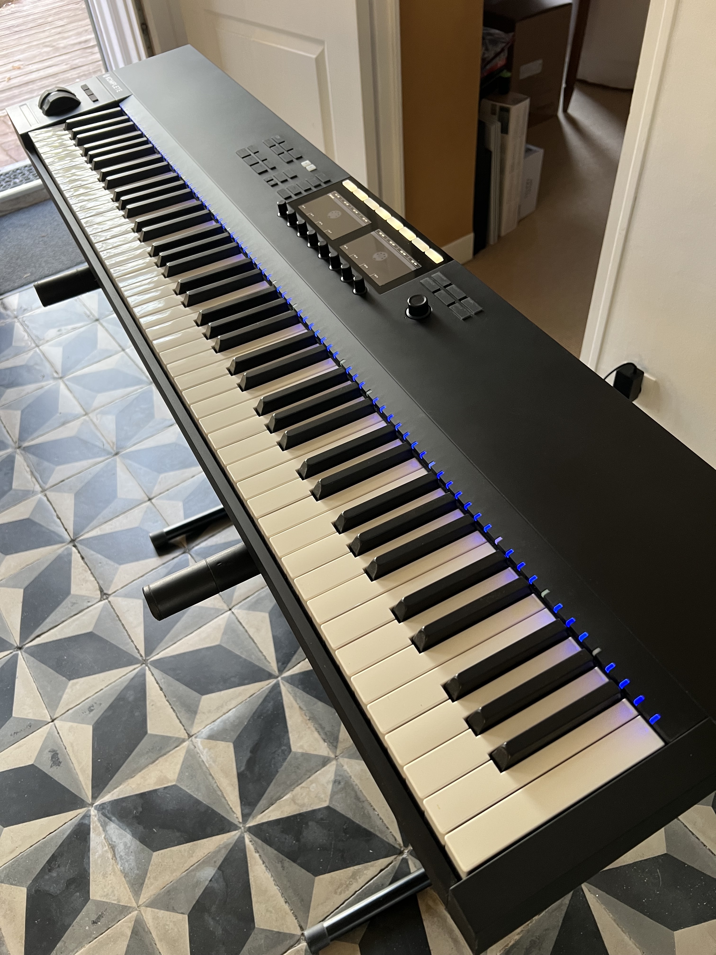 Native Instruments Komplete Kontrol S88 (5047)
