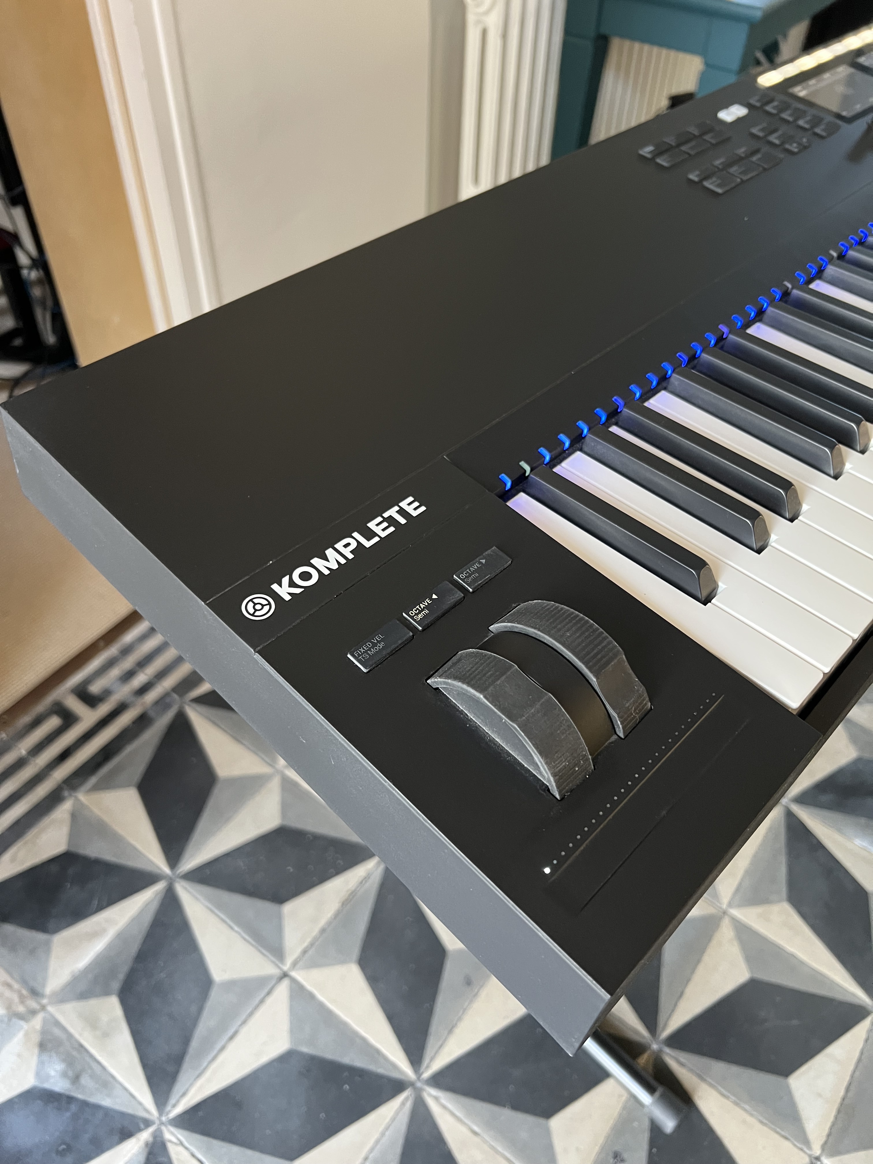 Native Instruments Komplete Kontrol S88 (48358)