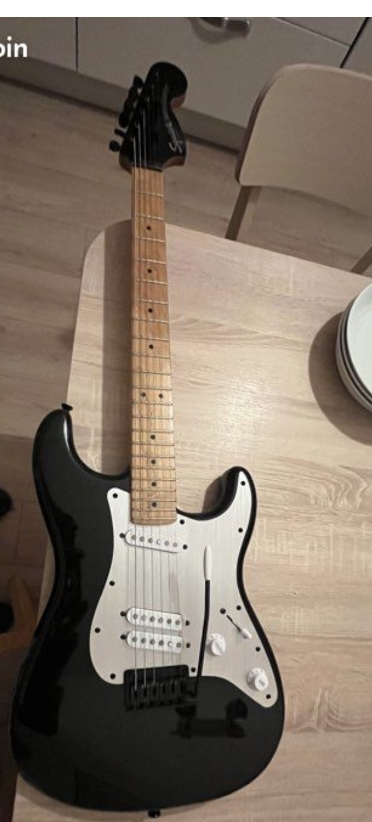 Squier strat contemporary spécial black