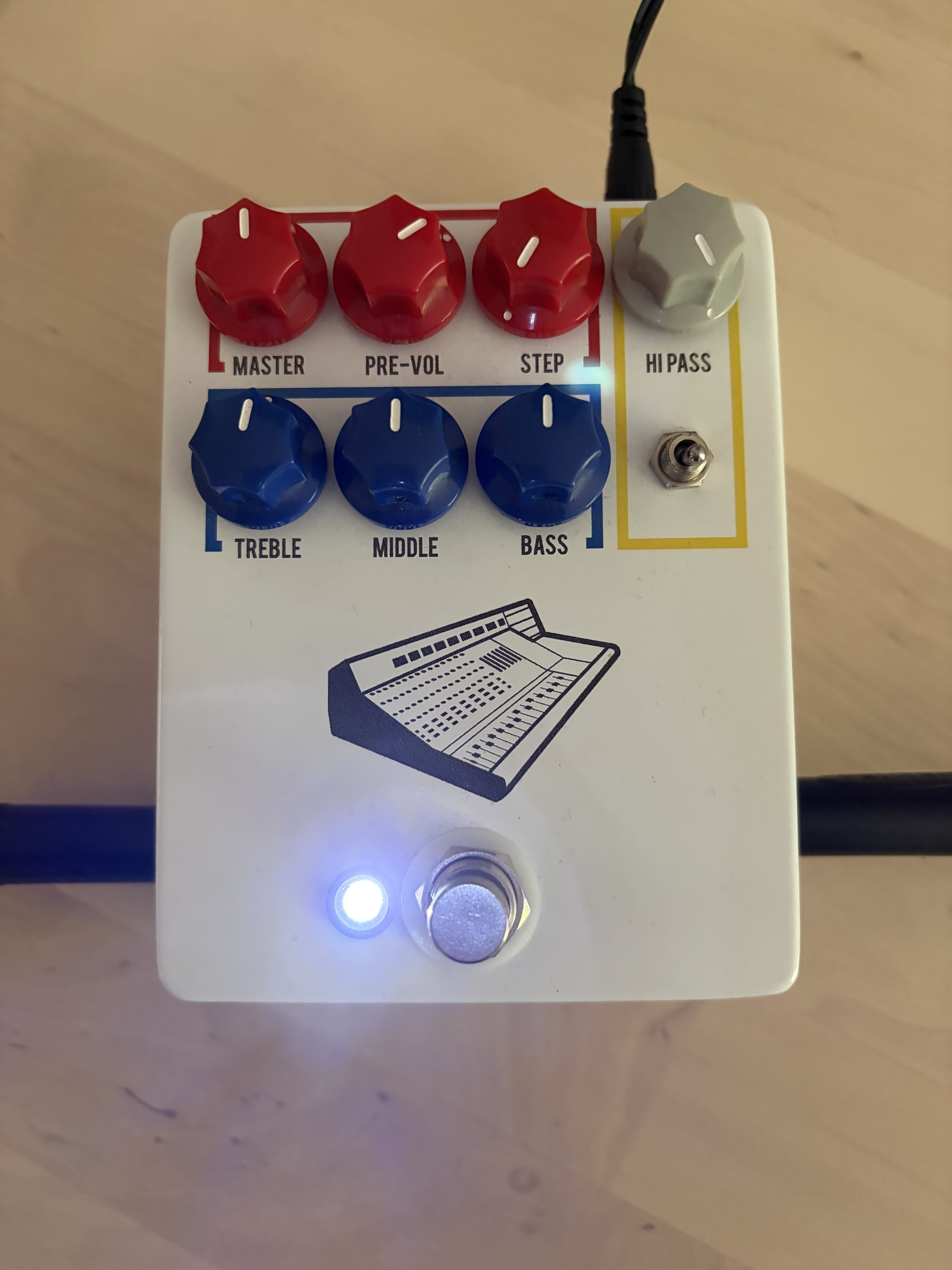 Pédale preamp JHS Colour Box V1