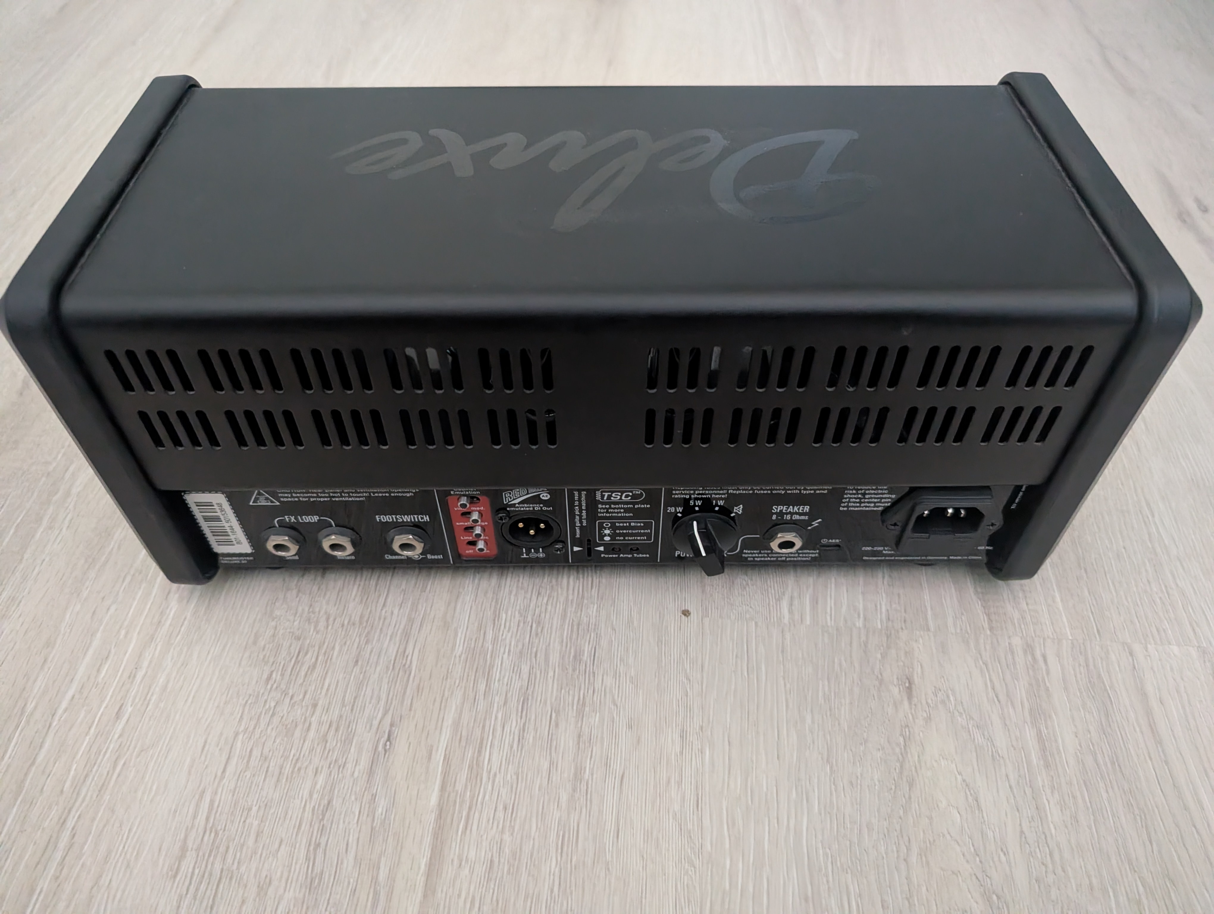 Hughes & Kettner TubeMeister Deluxe 20 (74114)