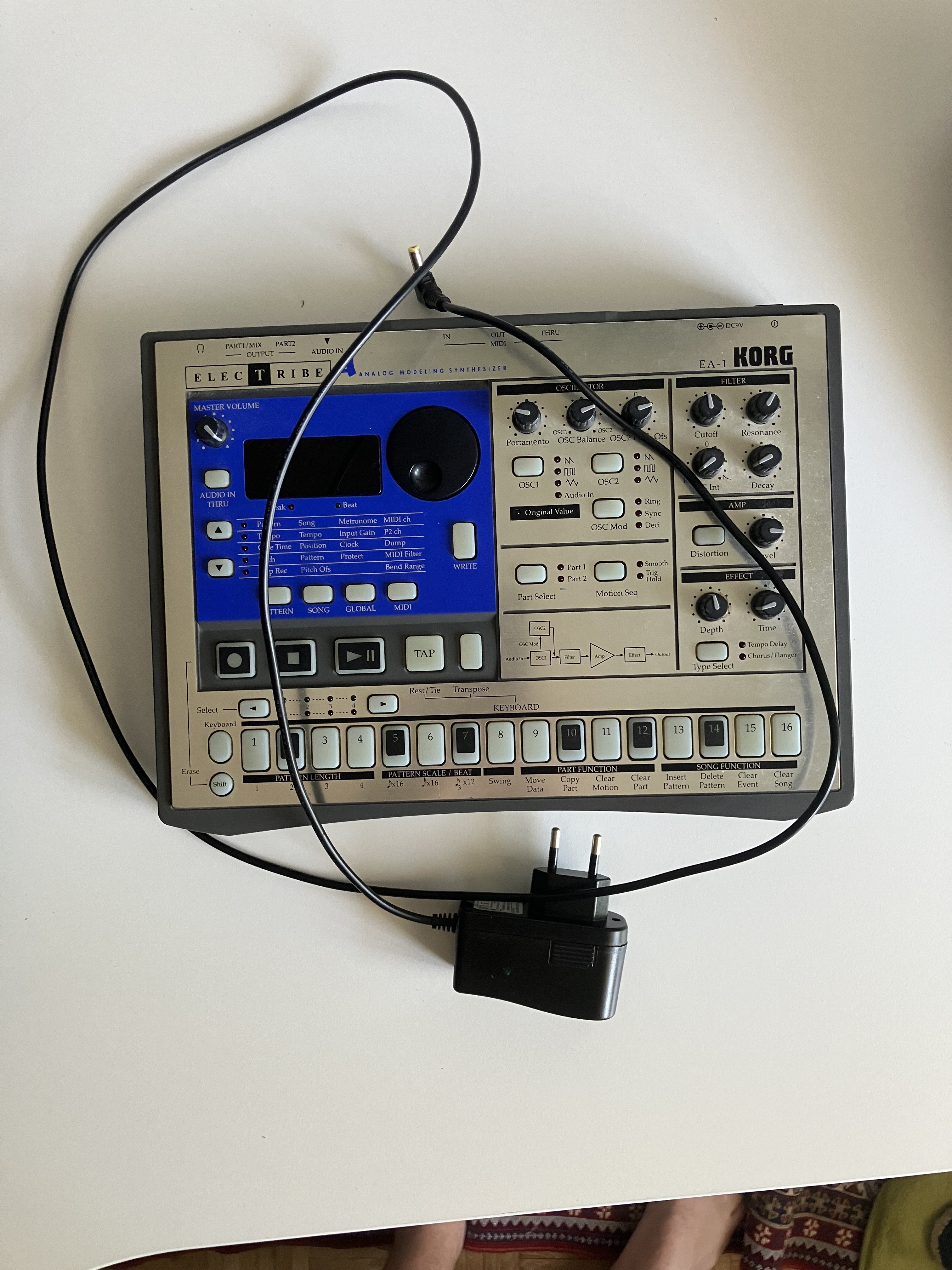 Vends Korg electribe EA-1