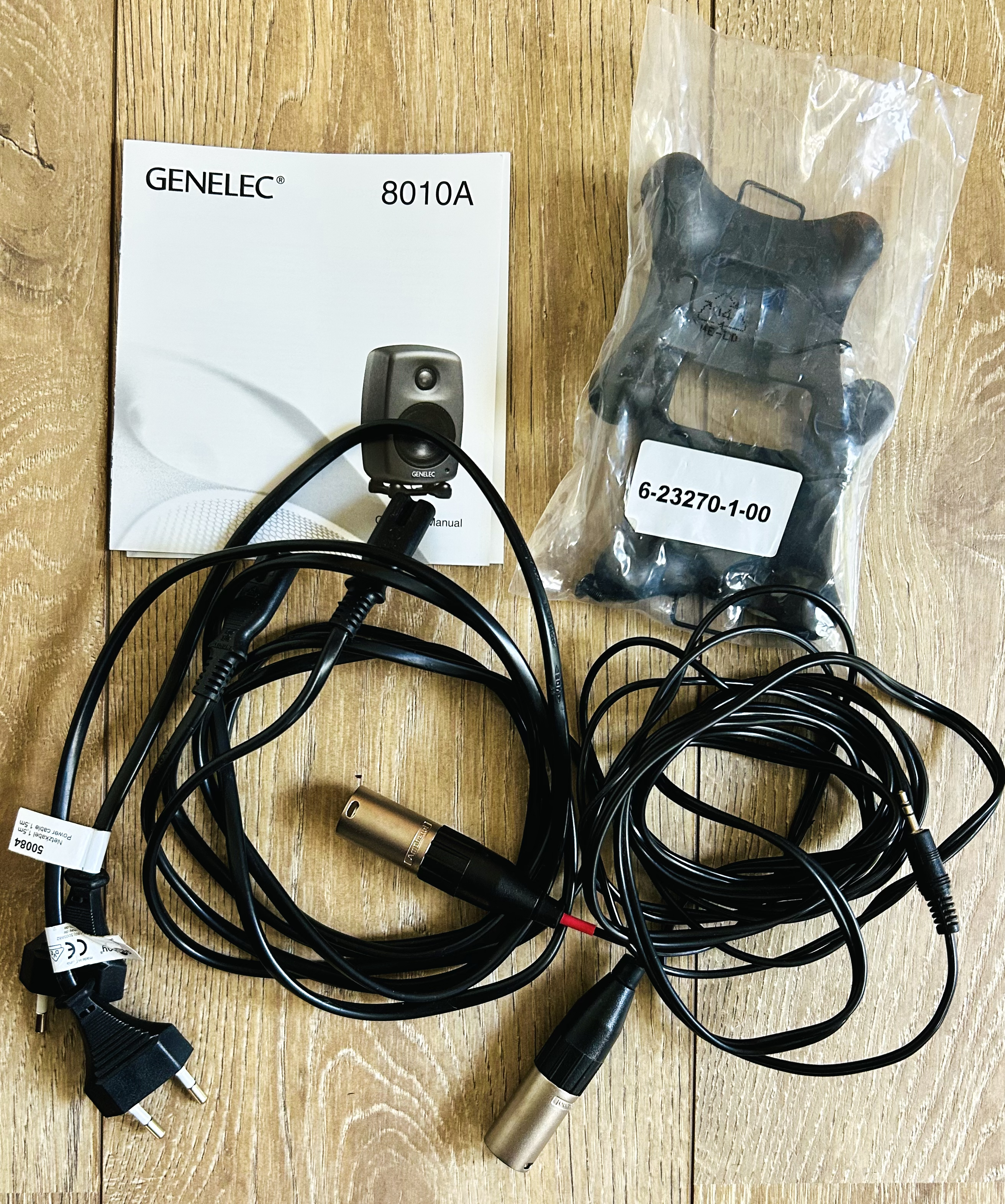 Genelec 8010A 12