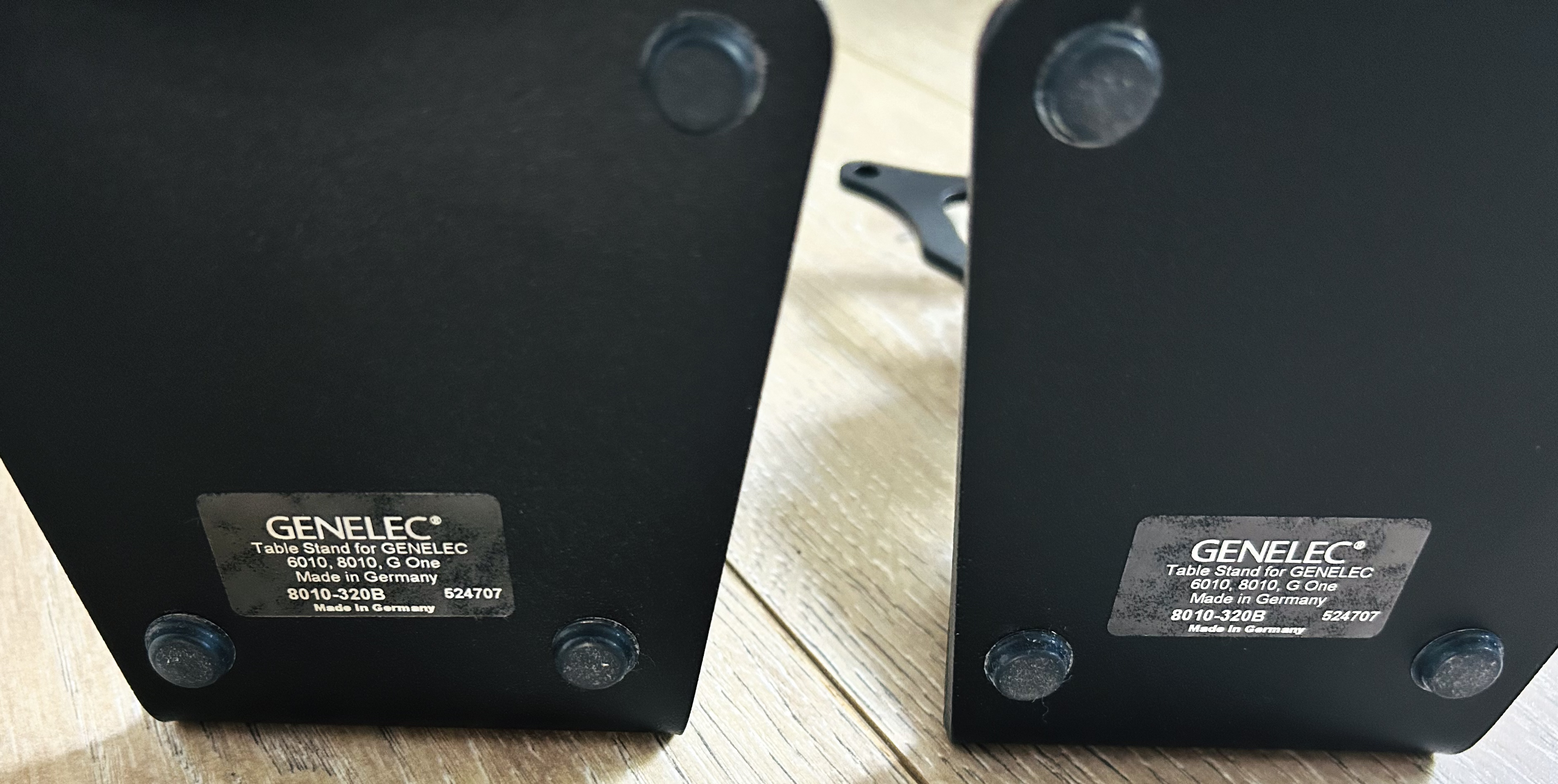 Genelec 8010A 11