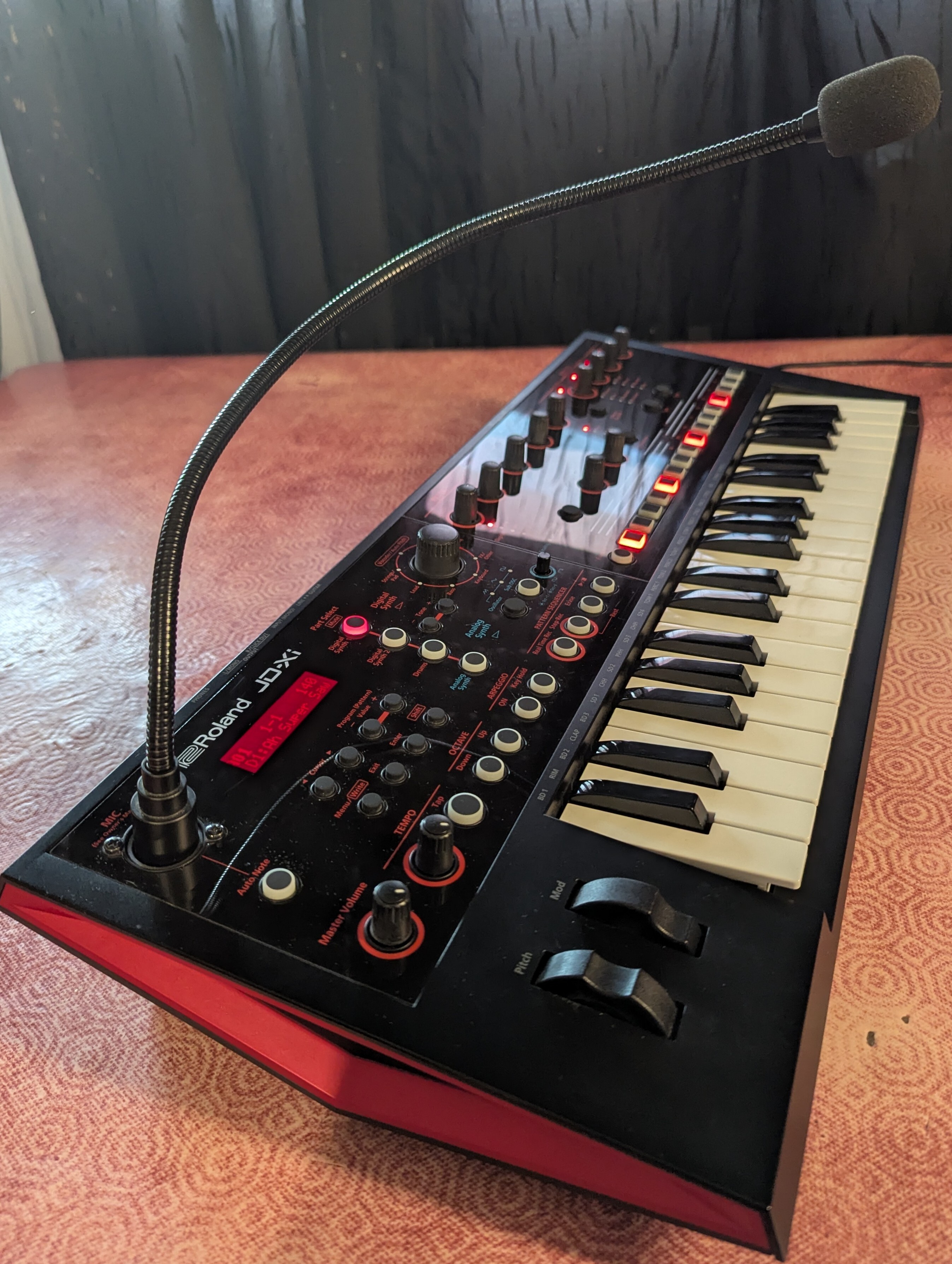 Roland JD-Xi + chargeur