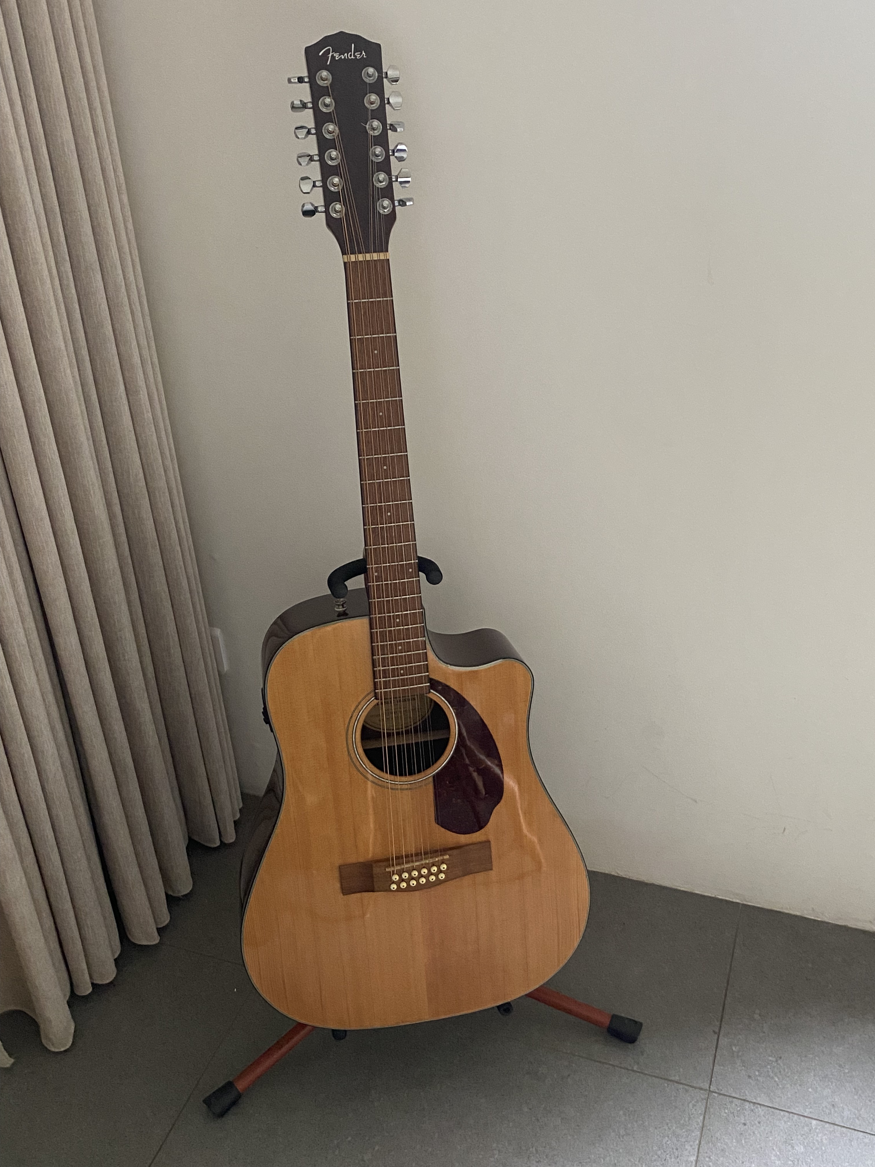 Guitare folk FENDER 12 cordes + Hardcase