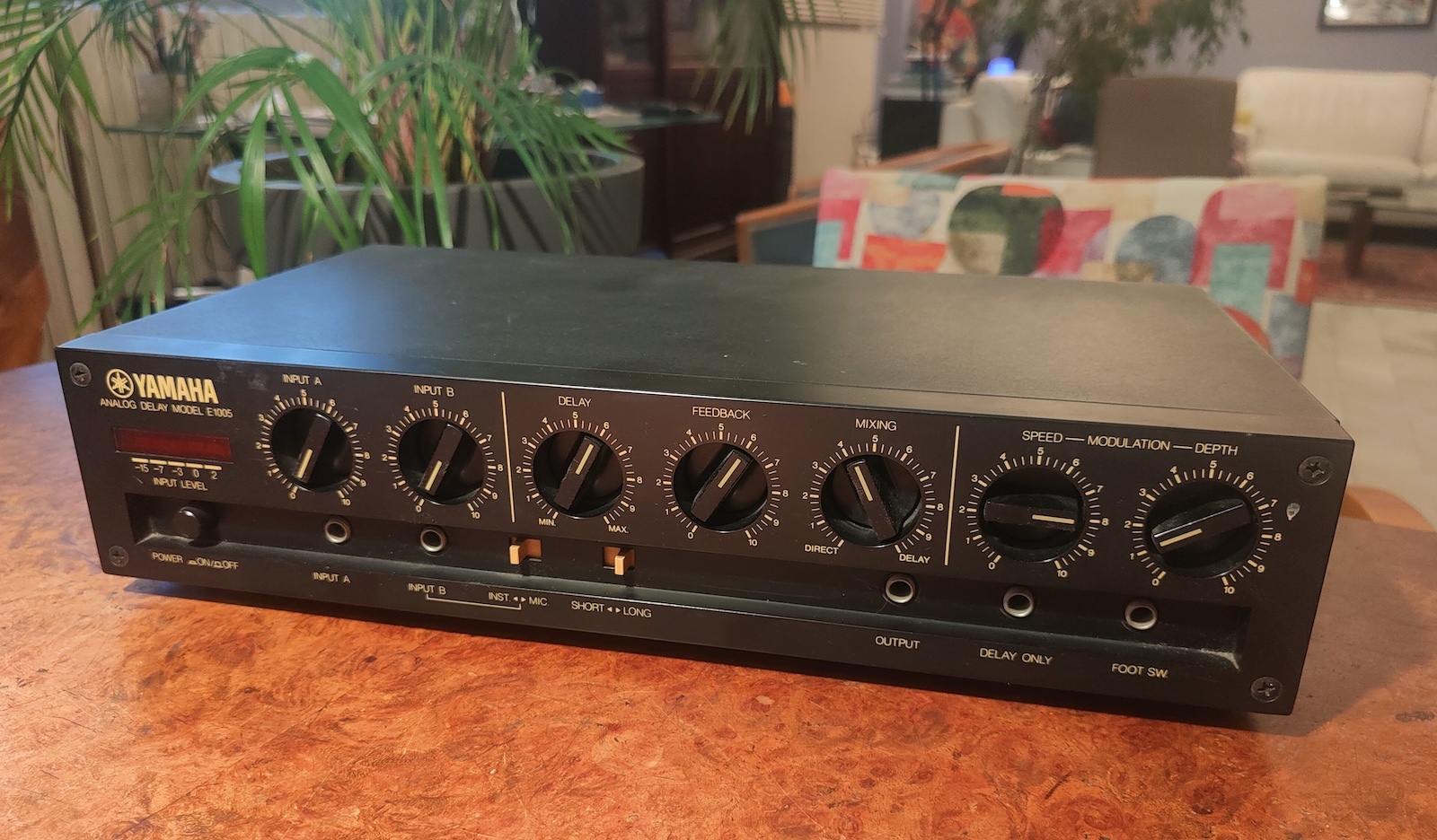 Vends Yamaha E1005