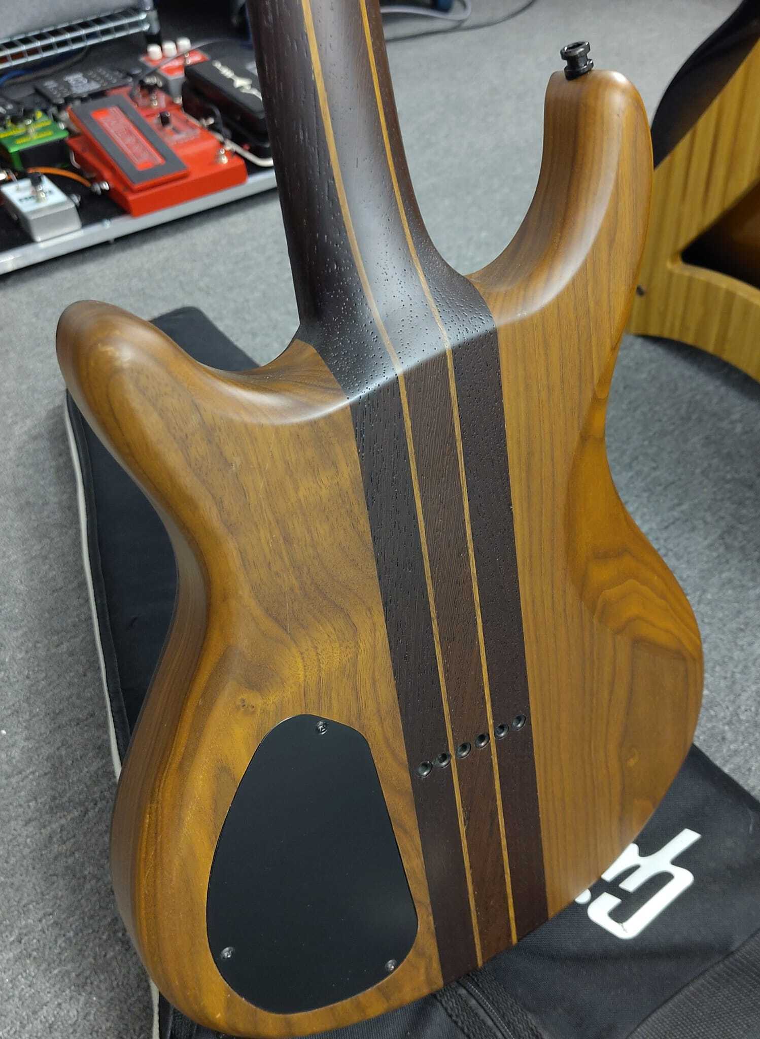 Jericho Guitars Edge 6 (81900)