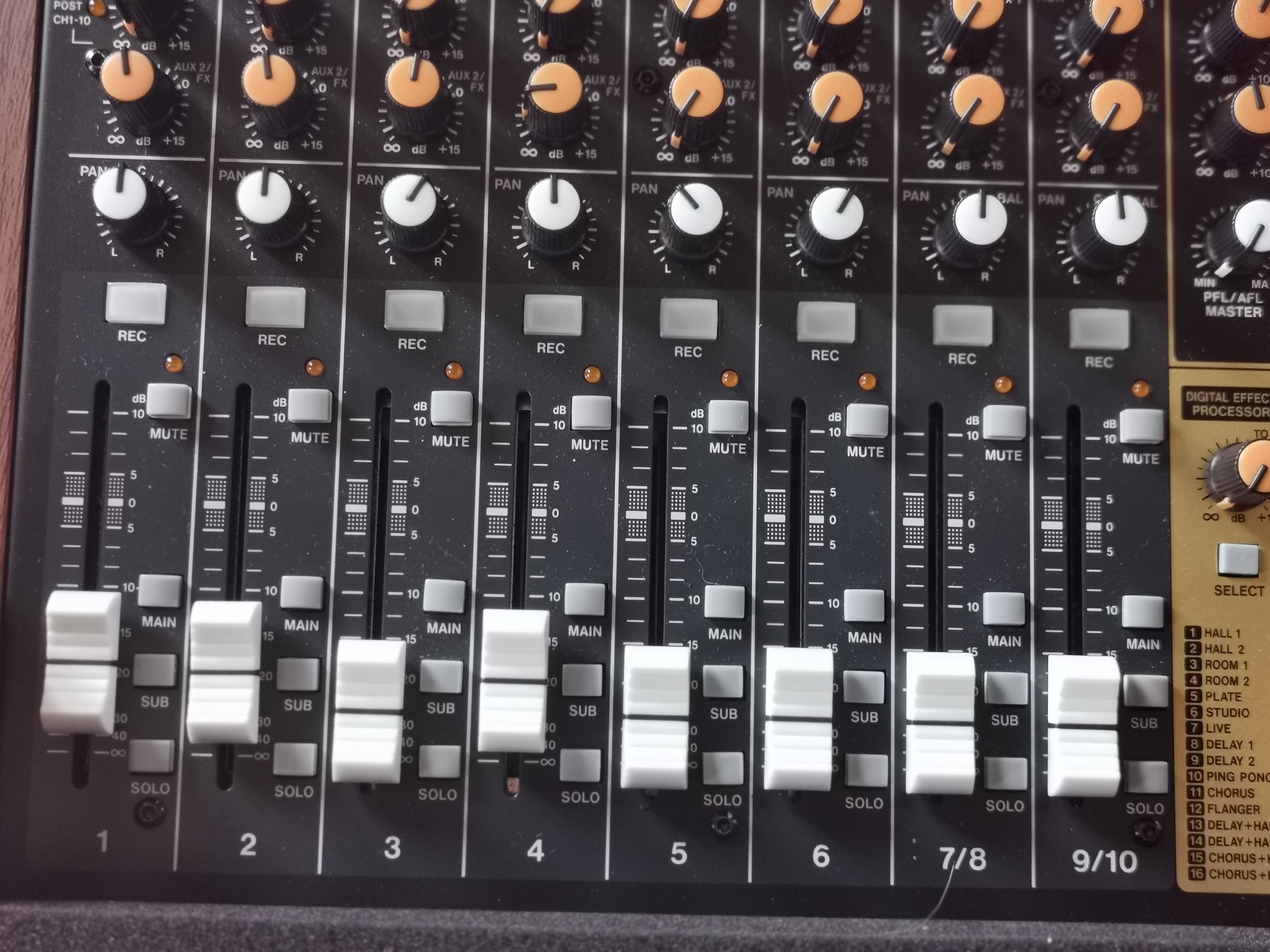 Tascam Model 12 (82158)