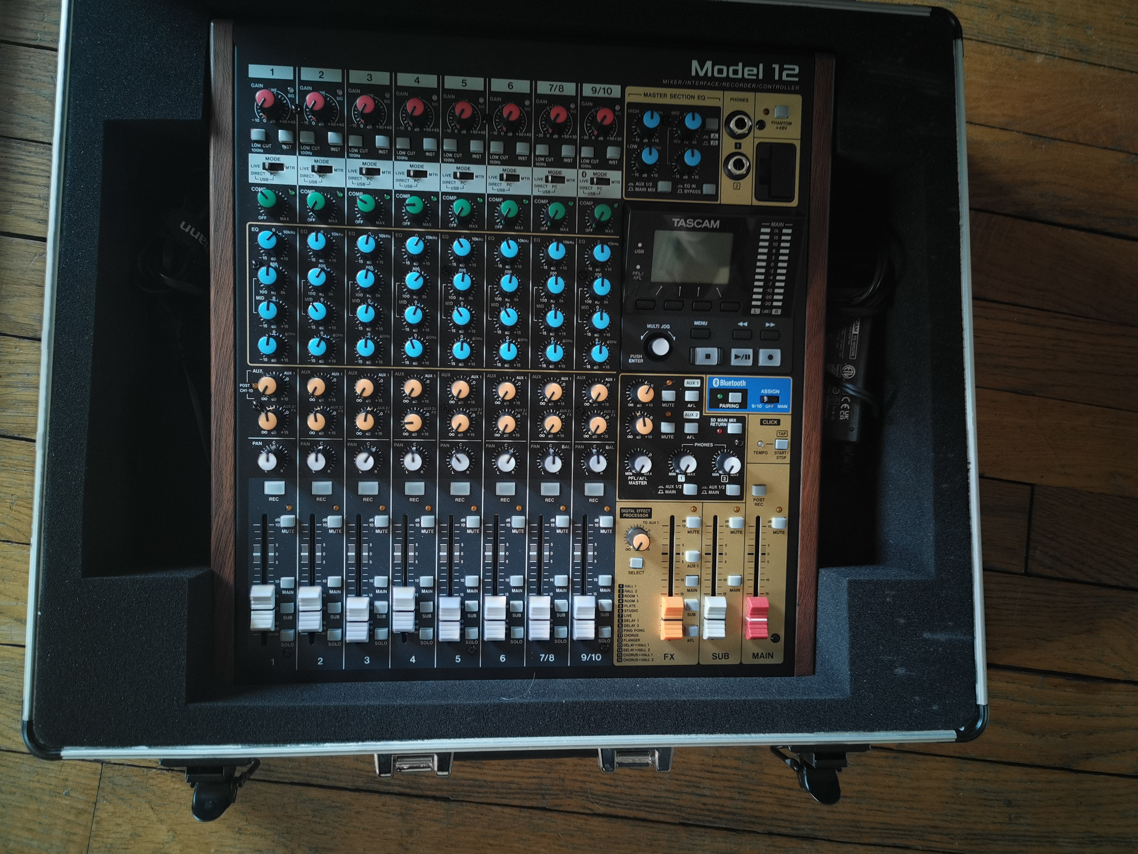 Tascam Model 12 (15620)