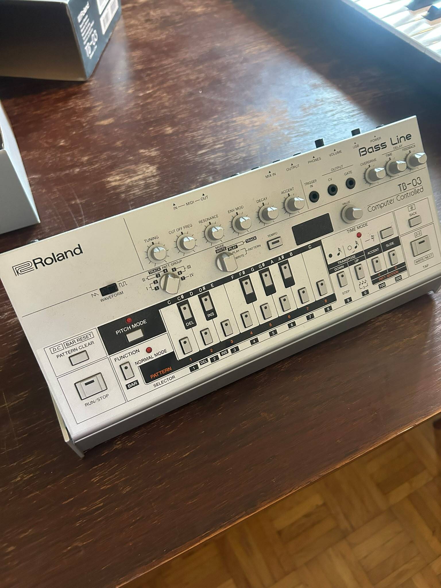 Roland TB-03 (33661)