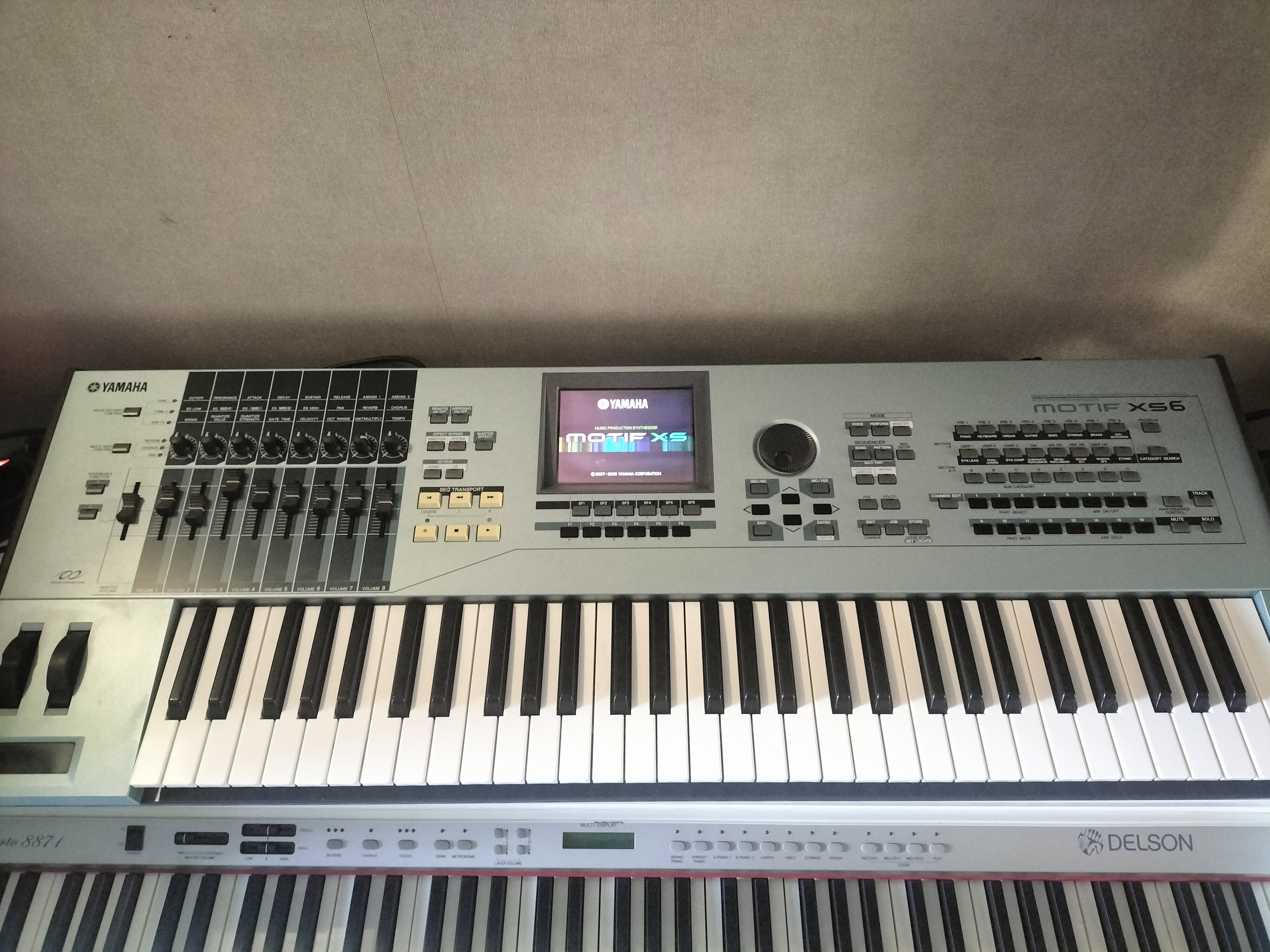 Vends MOTIF XS6 excellent état 