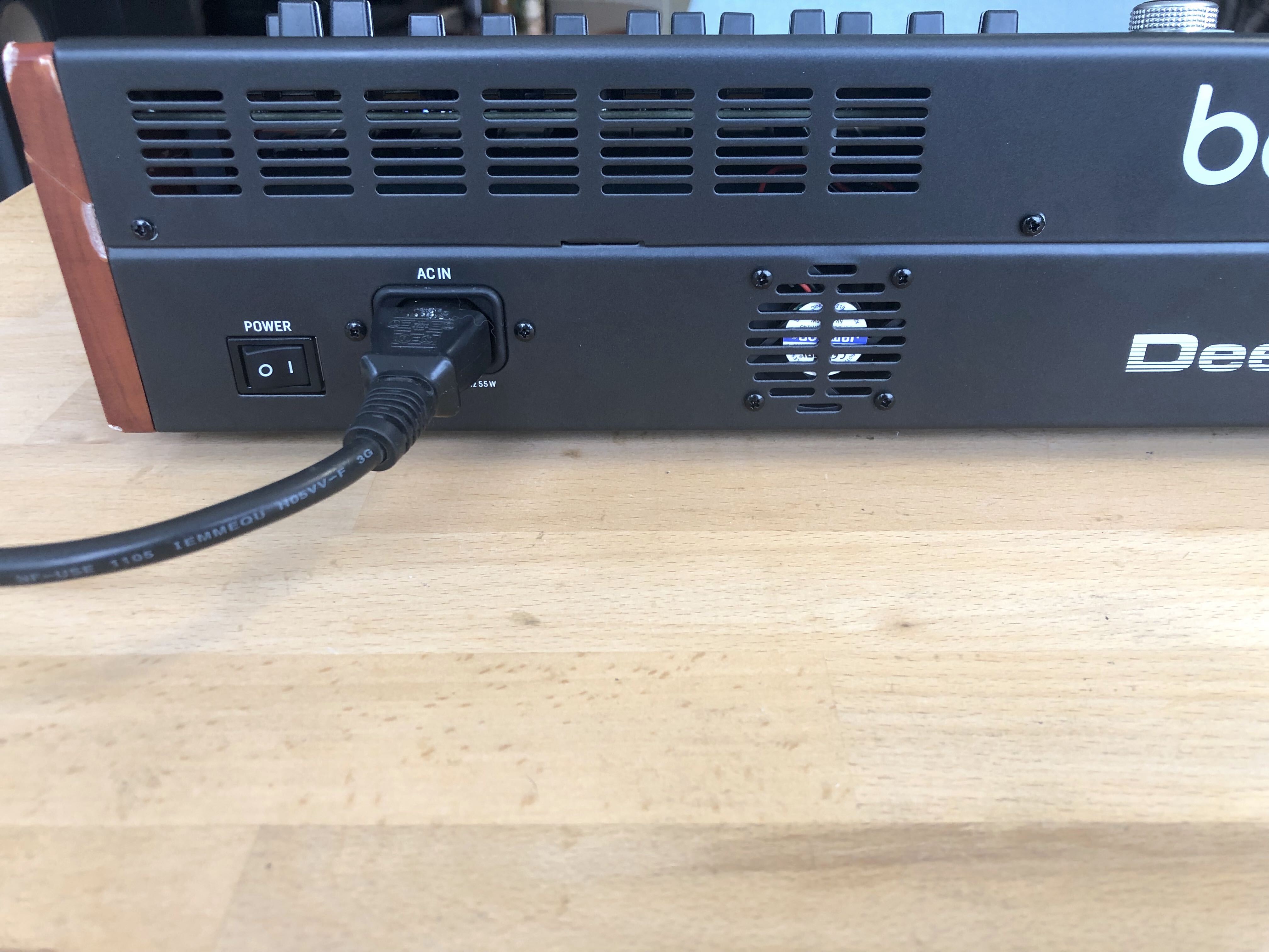 Behringer Deepmind 6X (45470)
