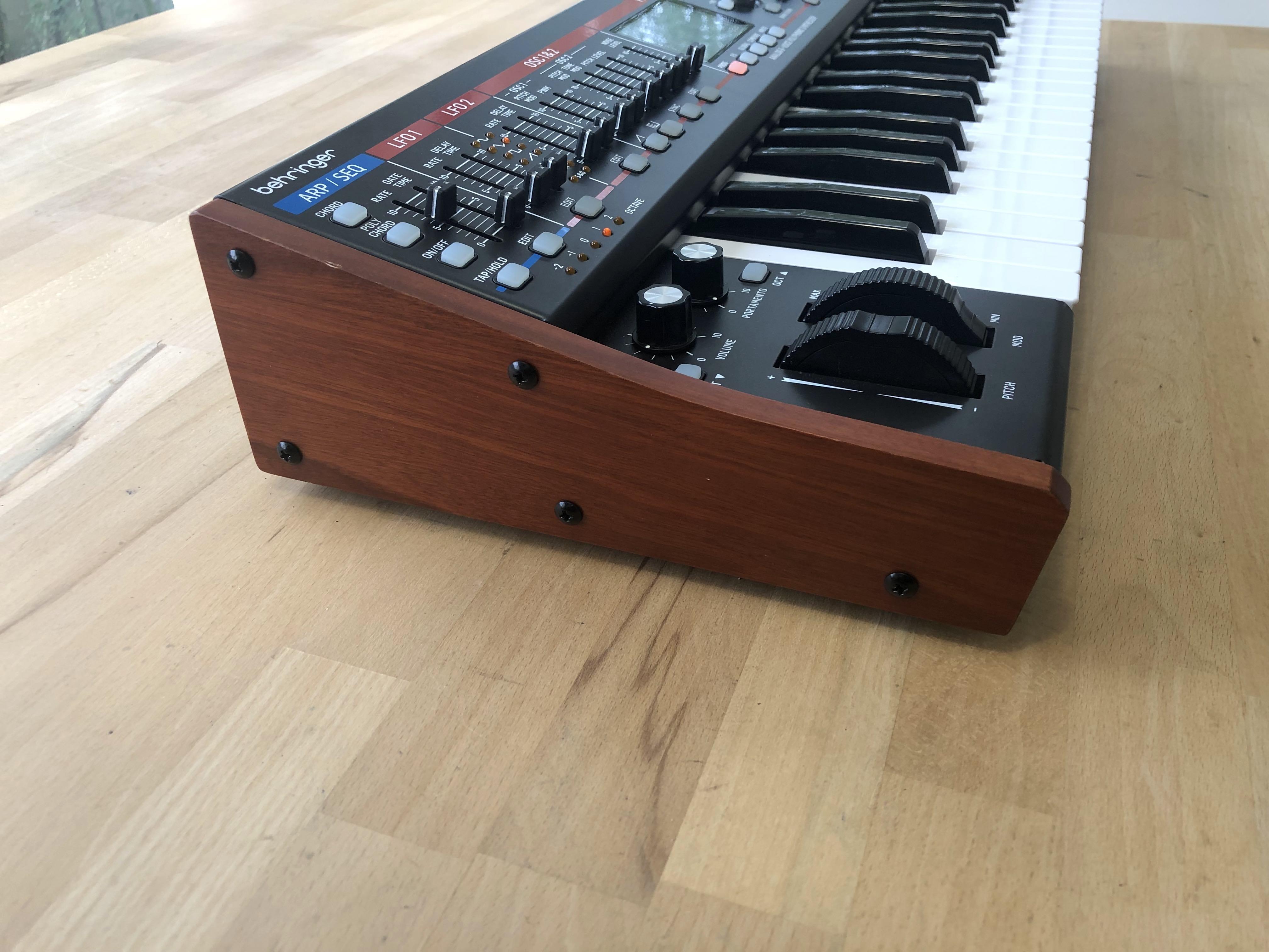 Behringer Deepmind 6X (78251)