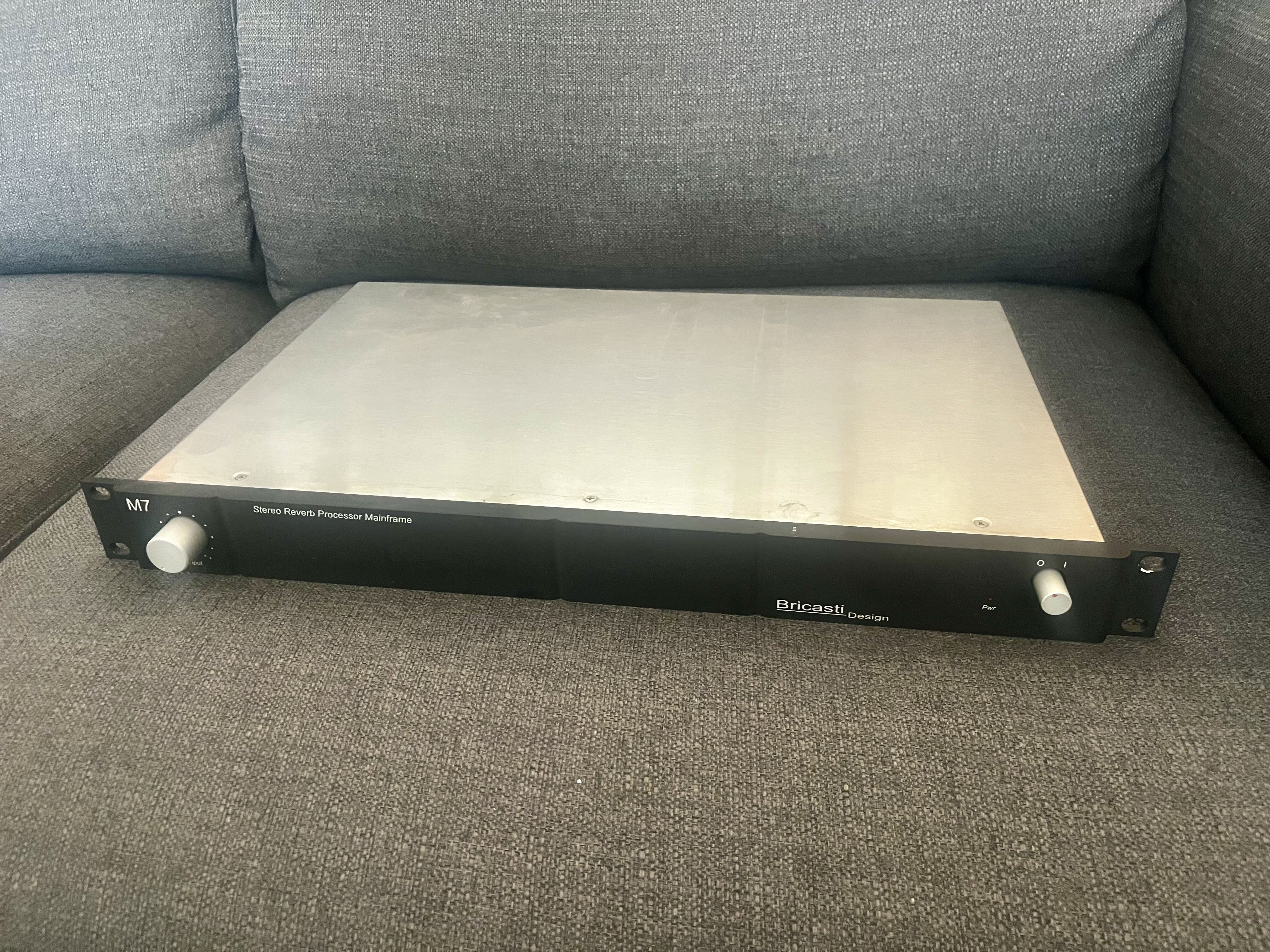 Vends Bricasti M7M #1/2 sn: 5724