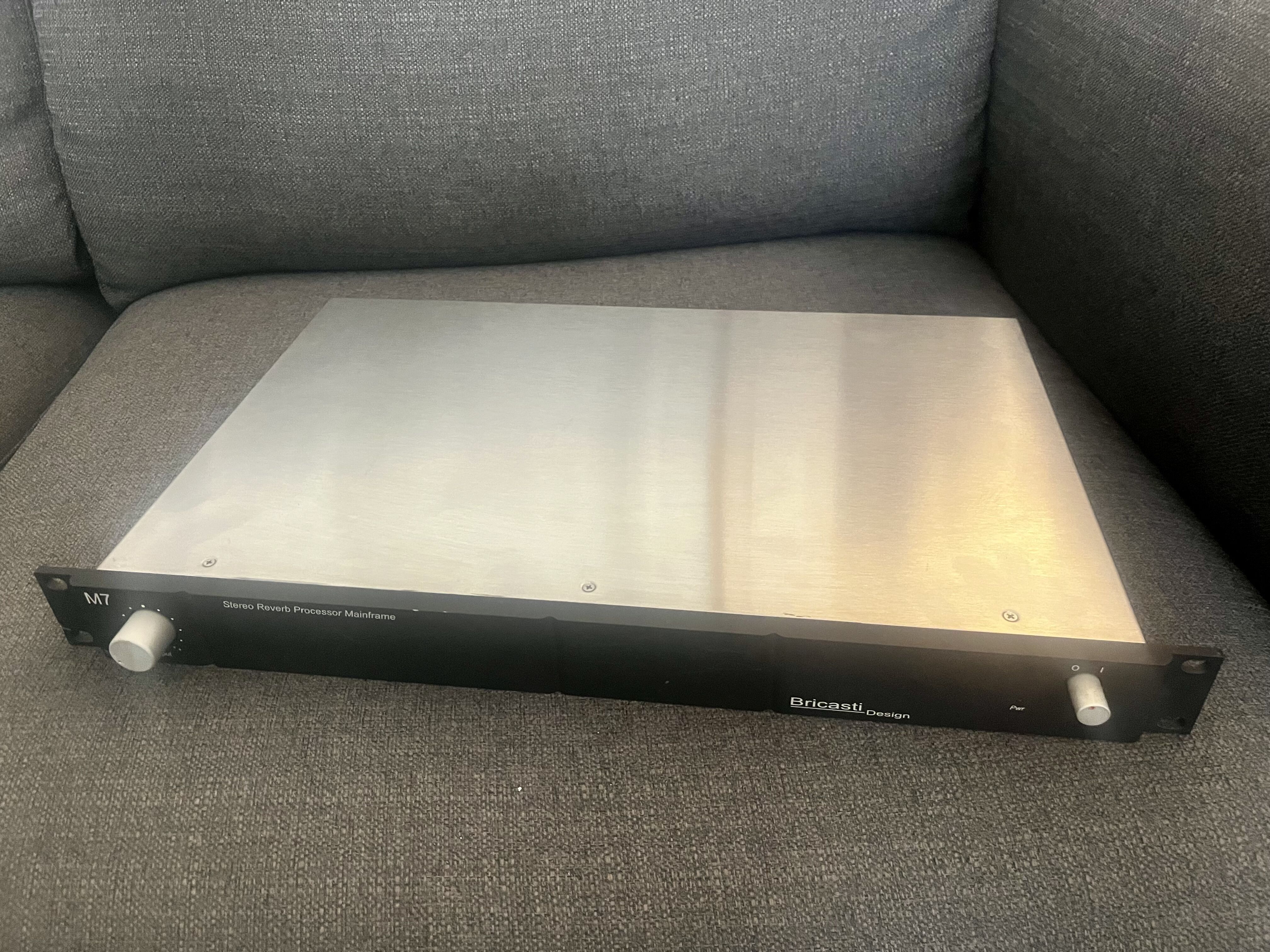 Vends Bricasti M7M #2/2 sn: 5723