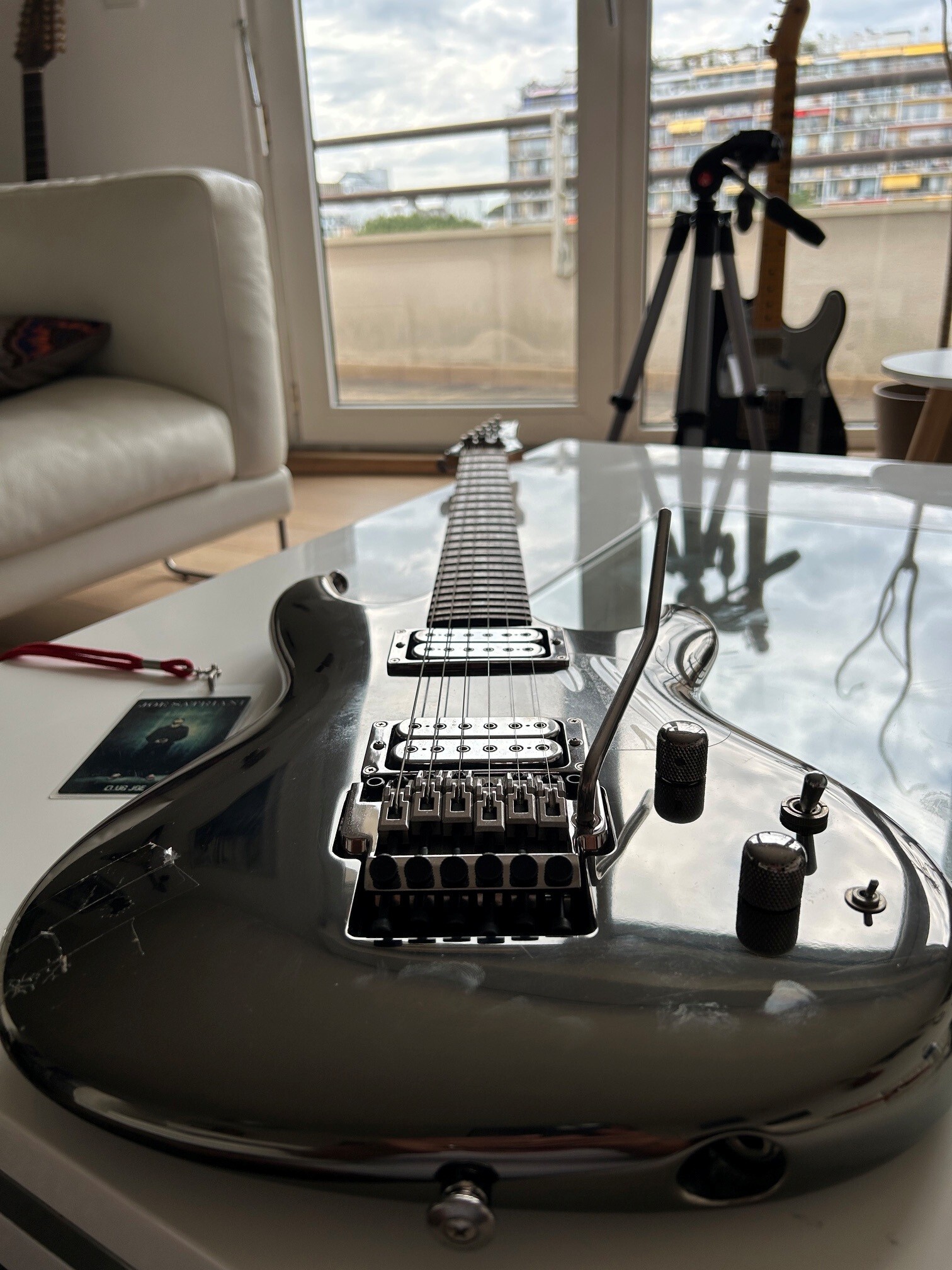 Vends Ibanez JS2PRM Chrome Boy 2005 – signée Joe Satriani