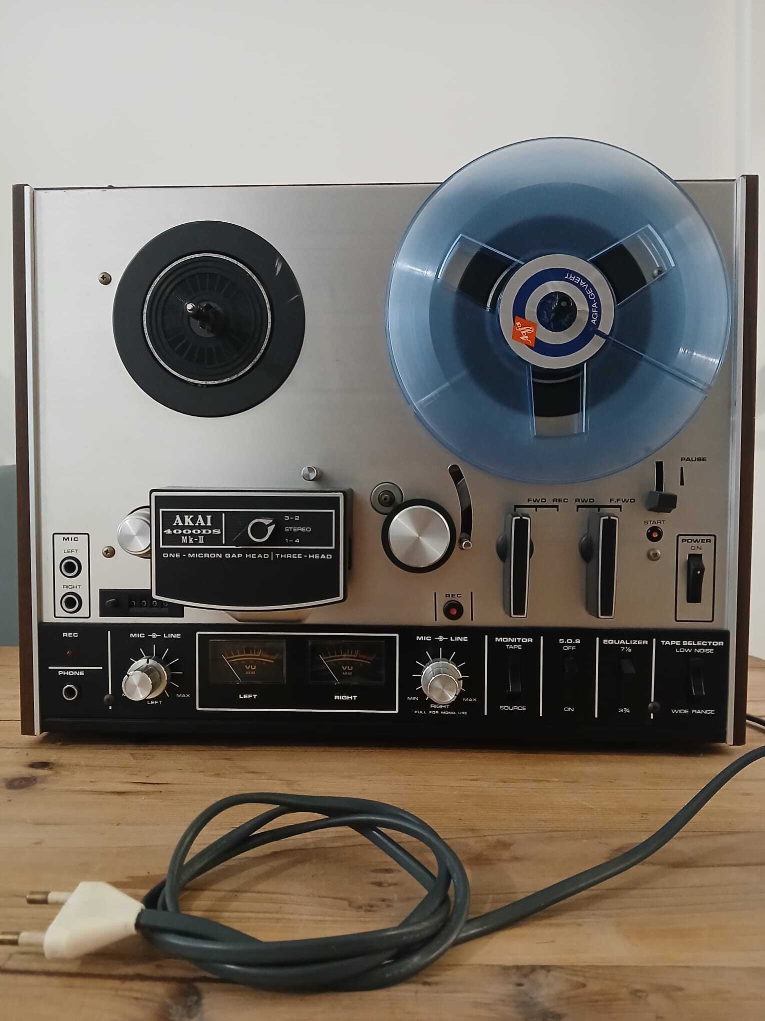 Vends lecteur/enregistreur à bandes magnétiques  Akai 4000 DS Mk II