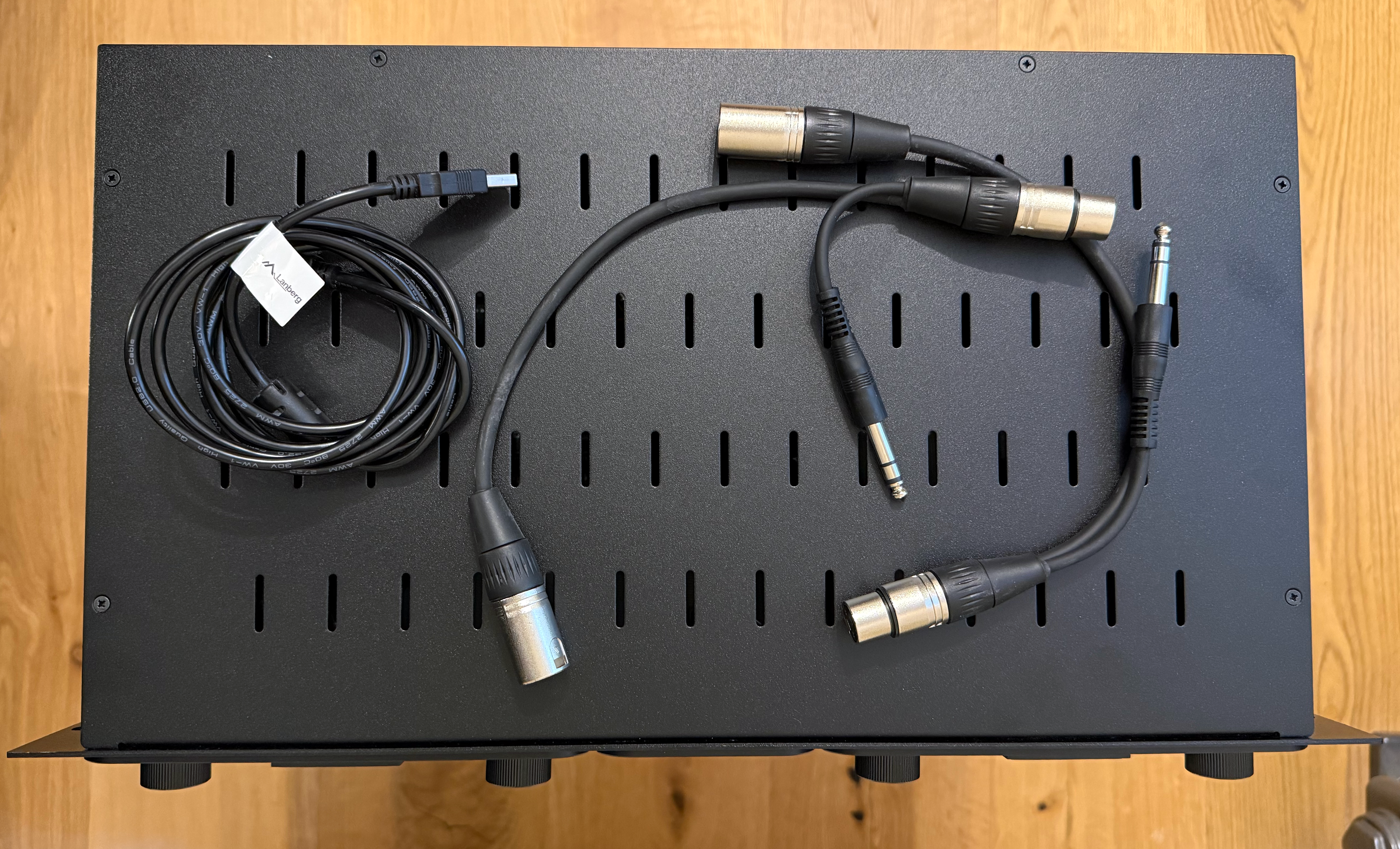 WesAudio ngBusComp (11982)