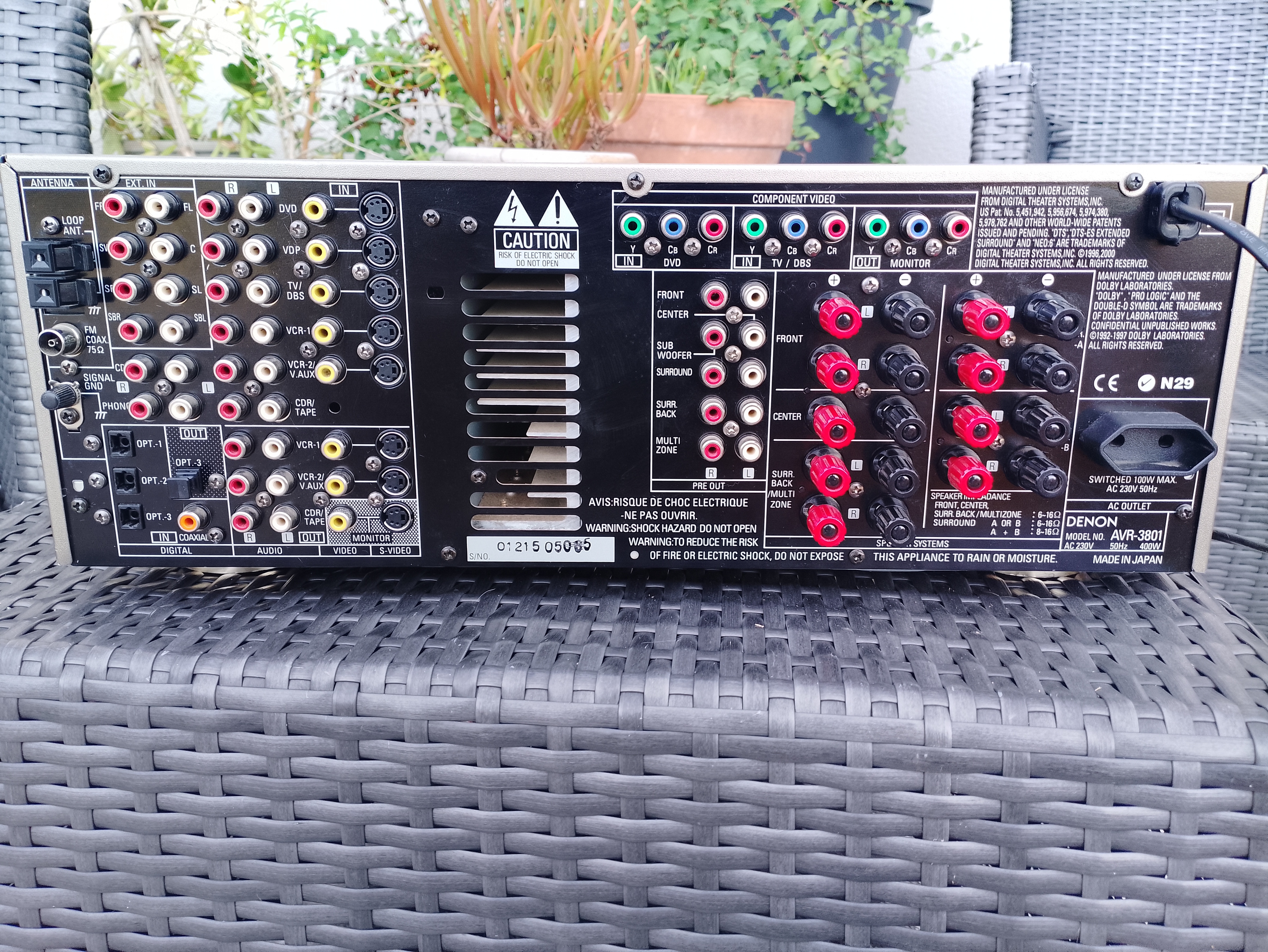 Ampli Home Cinéma Denon AVR-3801 – Puissant et fiable