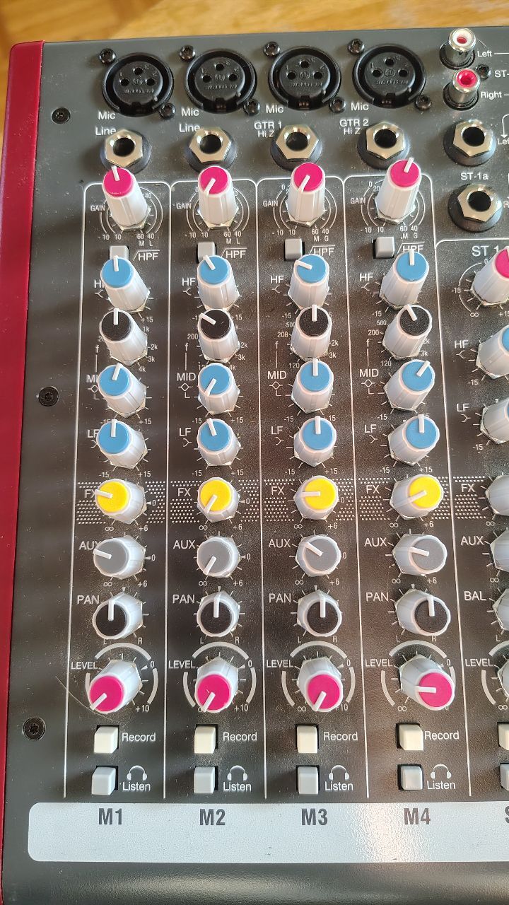 Vends console de mixage Allen And Heath Zed10-Fx