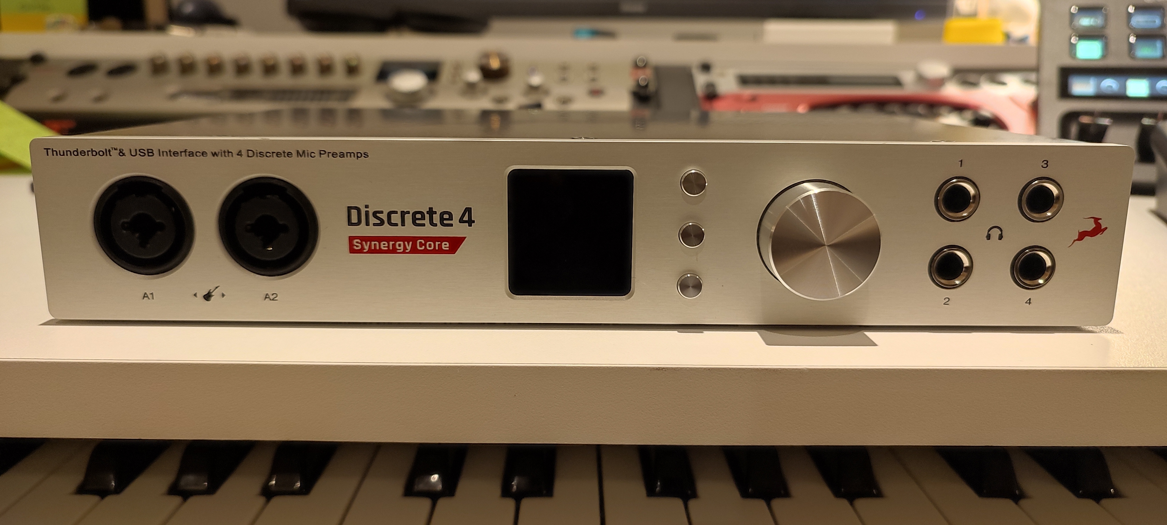 Vends Antelope Audio Discrete 4 Synergy Core