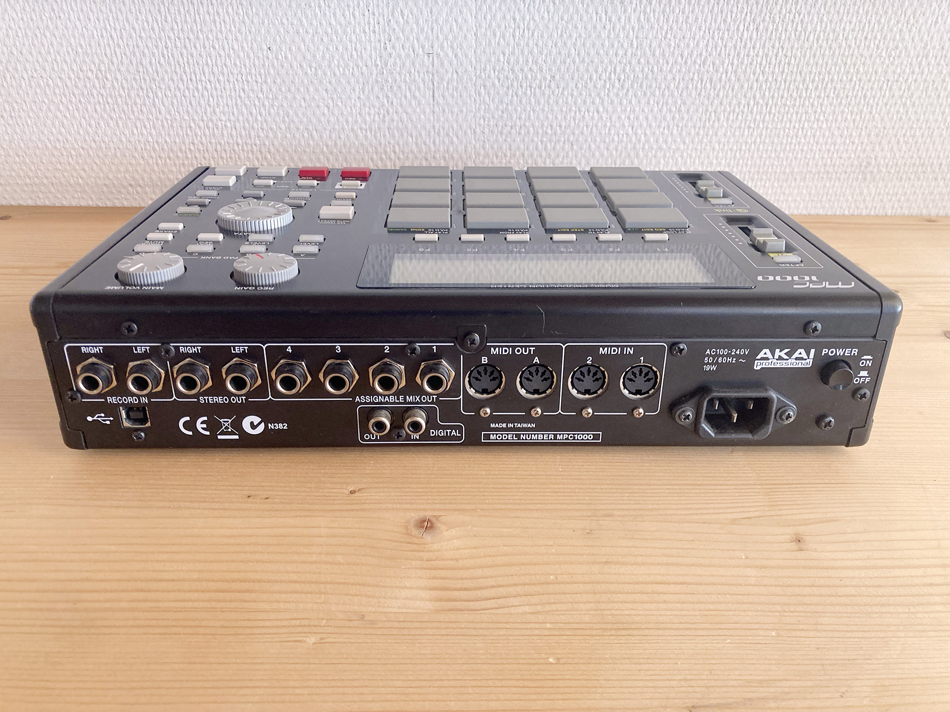 Akai-MPC1000 2026 0199